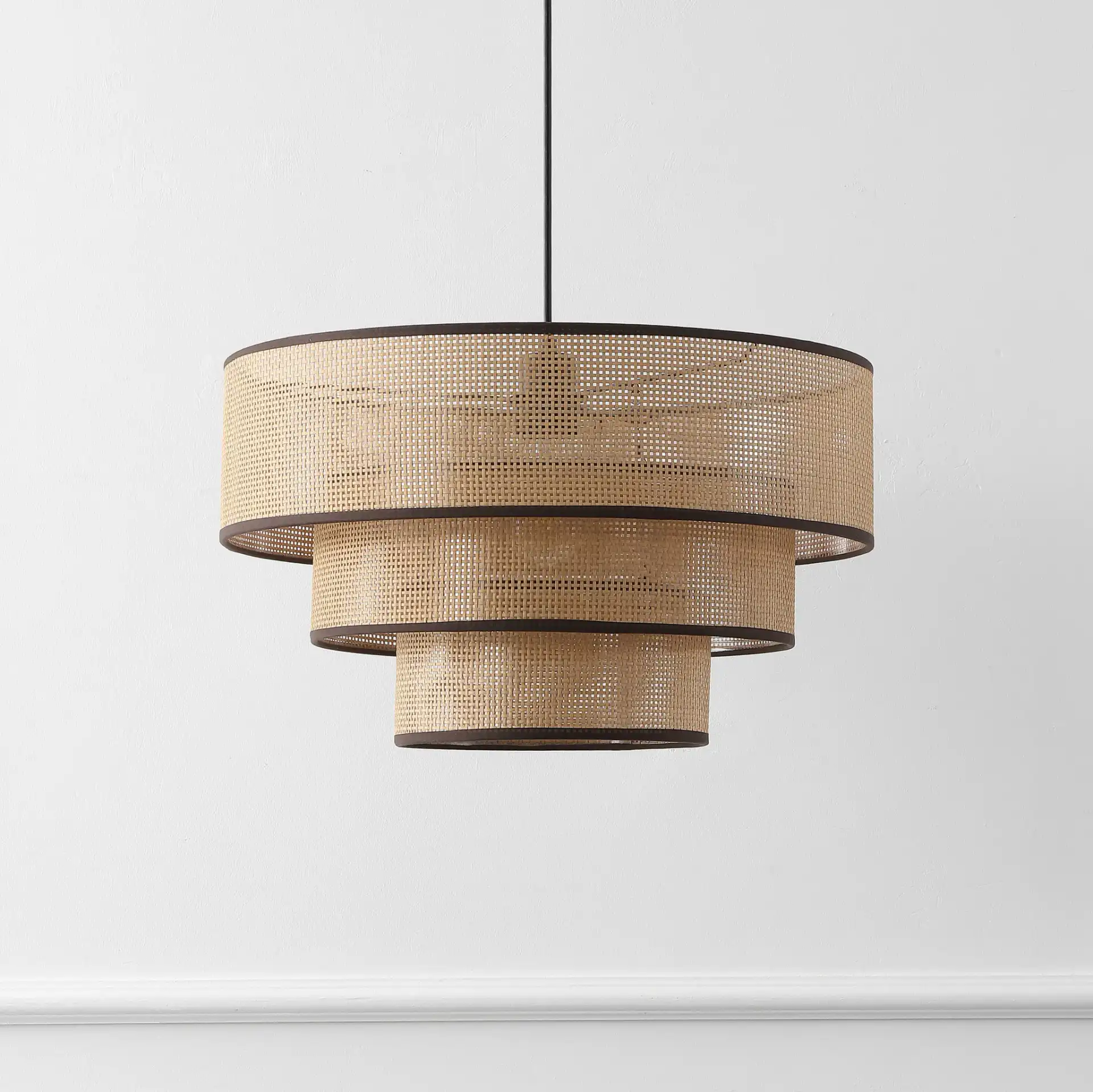 Malya Pendant in Brown / Natural, detail view