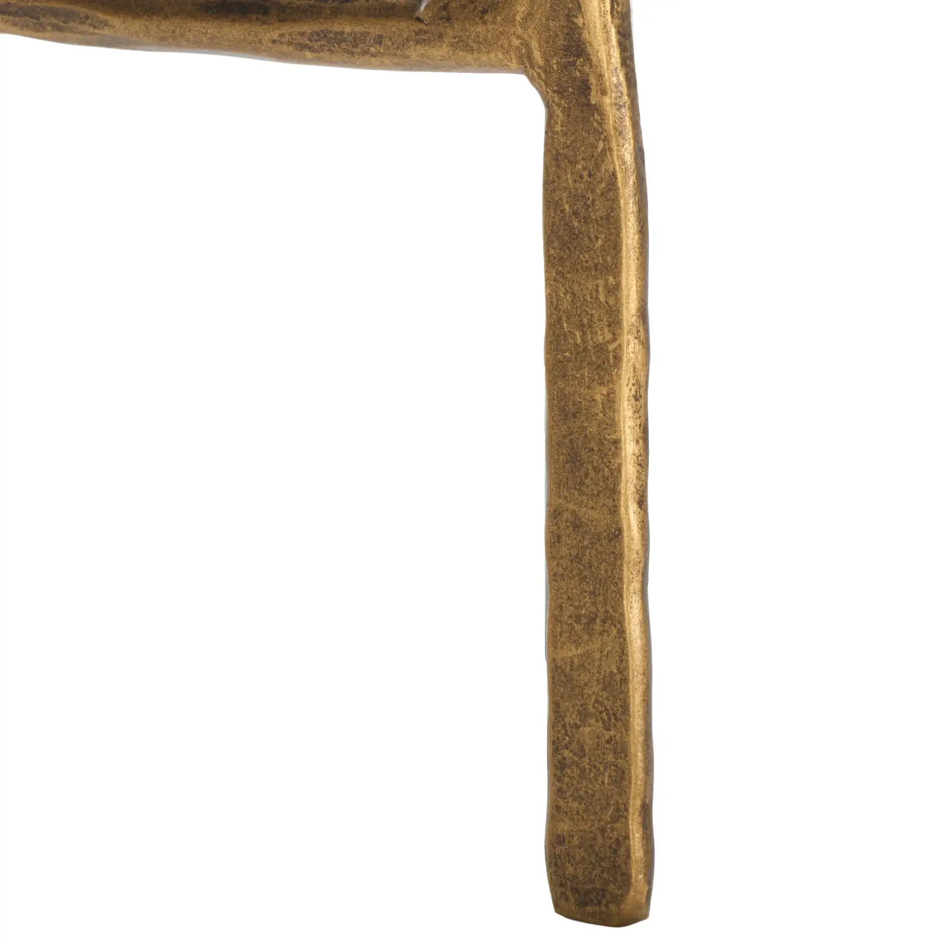 Quyn Candle Centerpiece in Brass, detail view