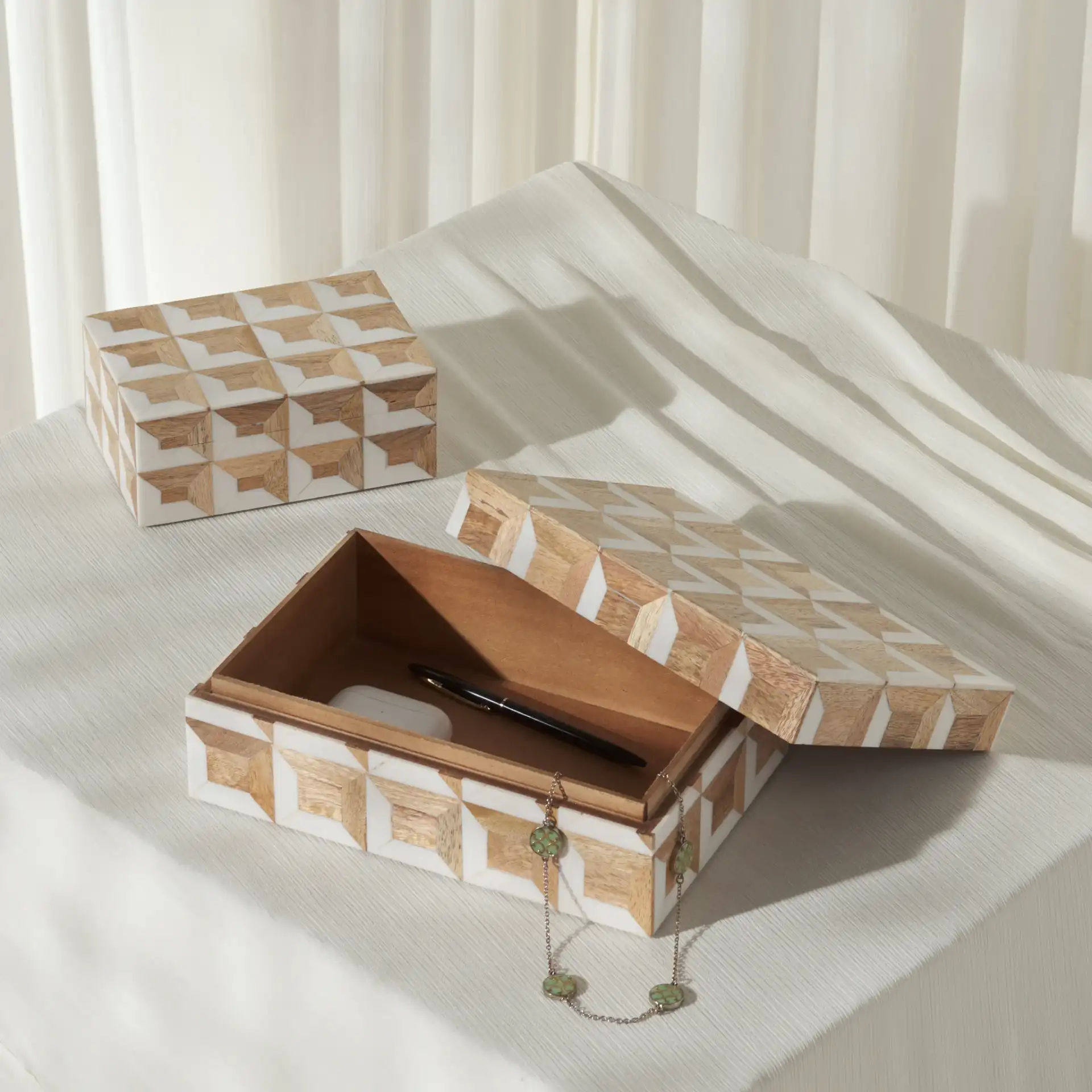 Lori Decor Box (Set Of 2) in Antique Ivory / Natural Brown in a styled room