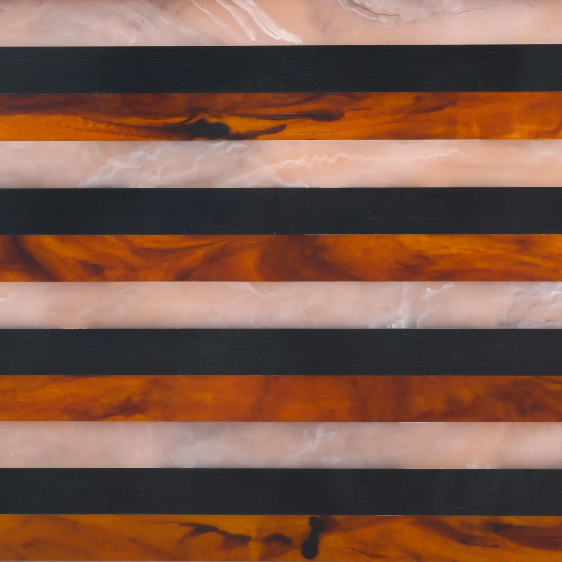 Ina Tray in Black / Brown, detail view