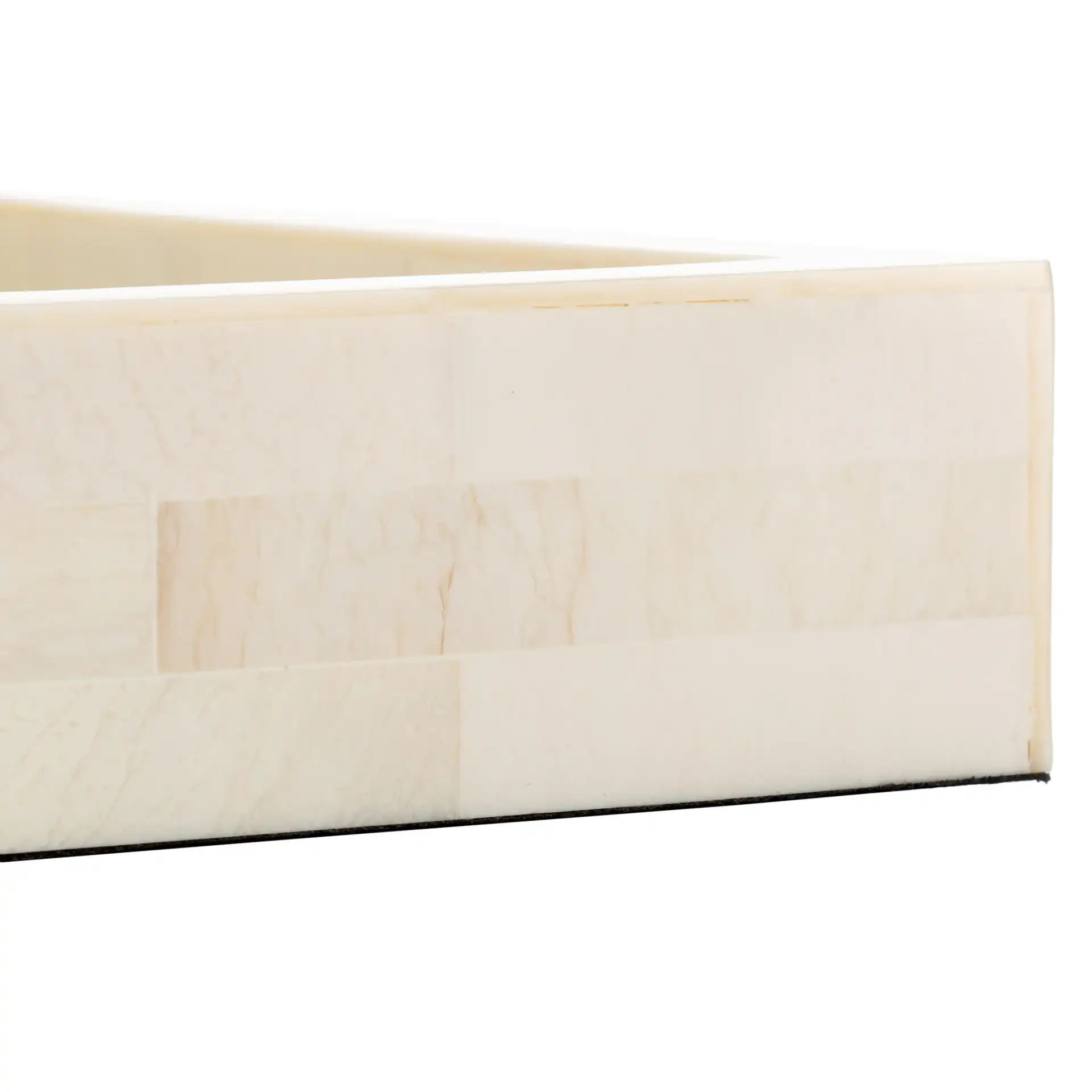 Sabi Tray in Antique Ivory / Faux Bone, detail view