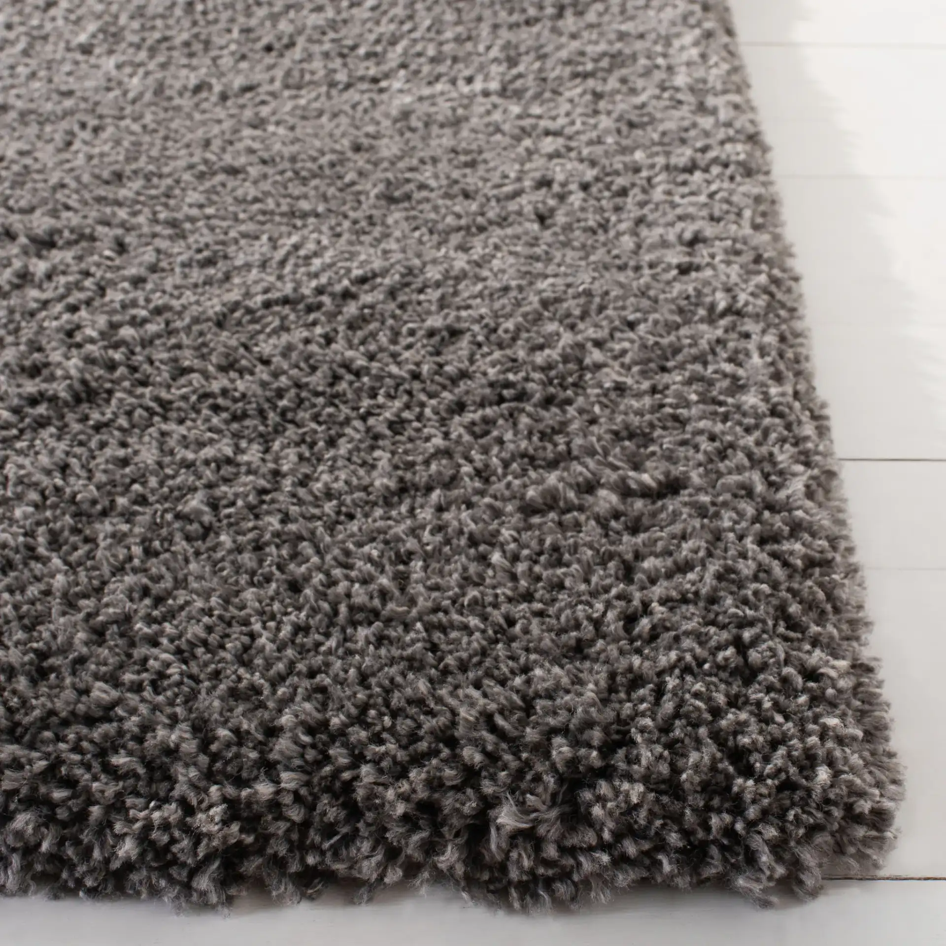 Royal Solid Shag Rug in Dark Gray