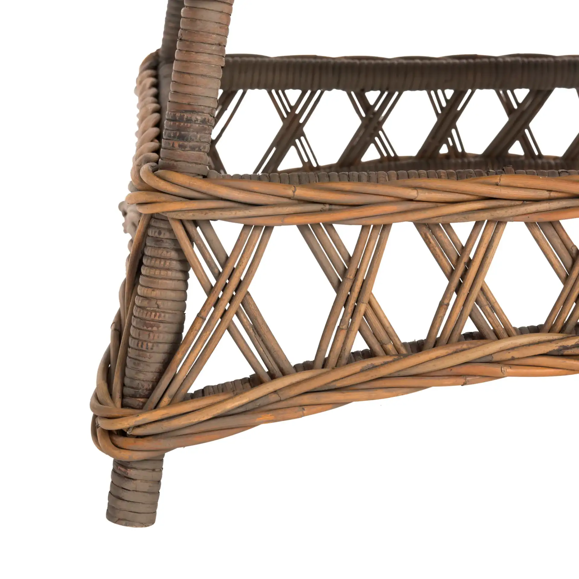 Sora Accent Table in Natural, detail view
