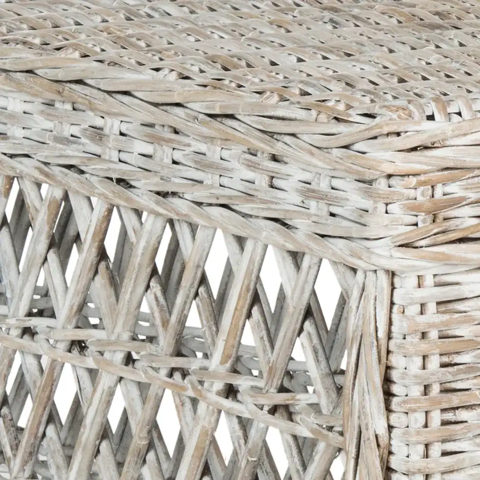 Shila Table in White Washed, detail view