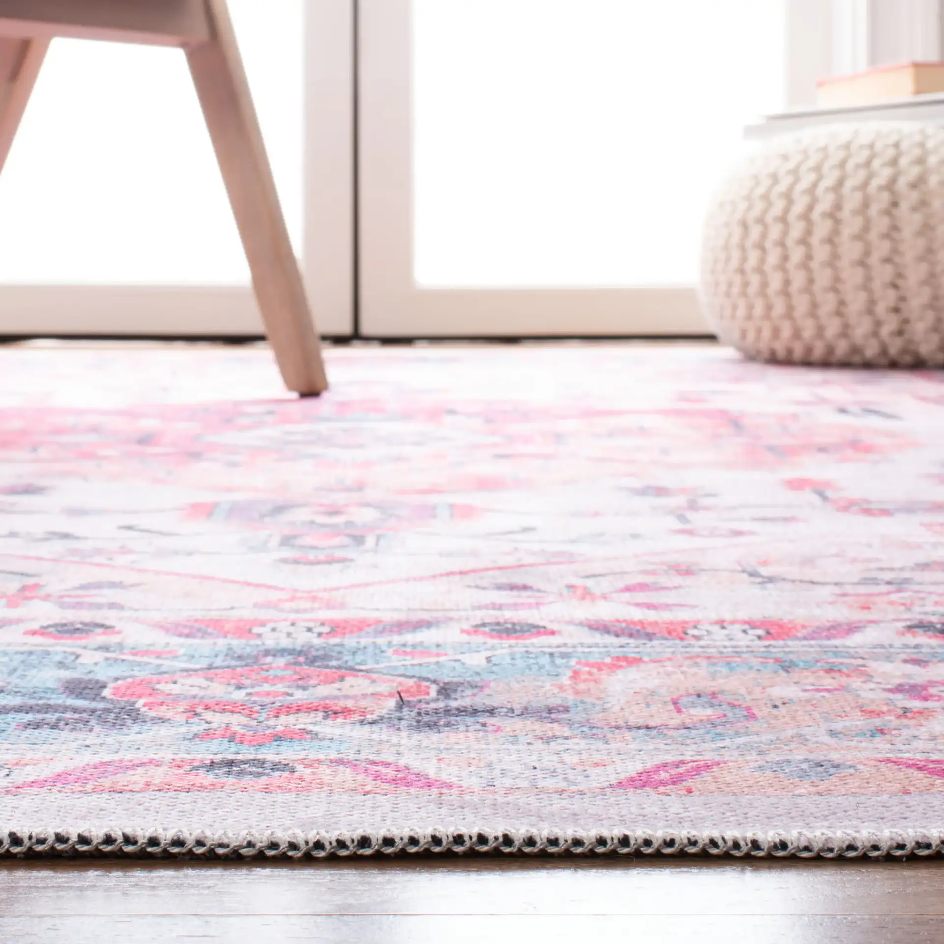 Serapi Round Medallion Washable Rug in Ivory / Light Blue in a styled room