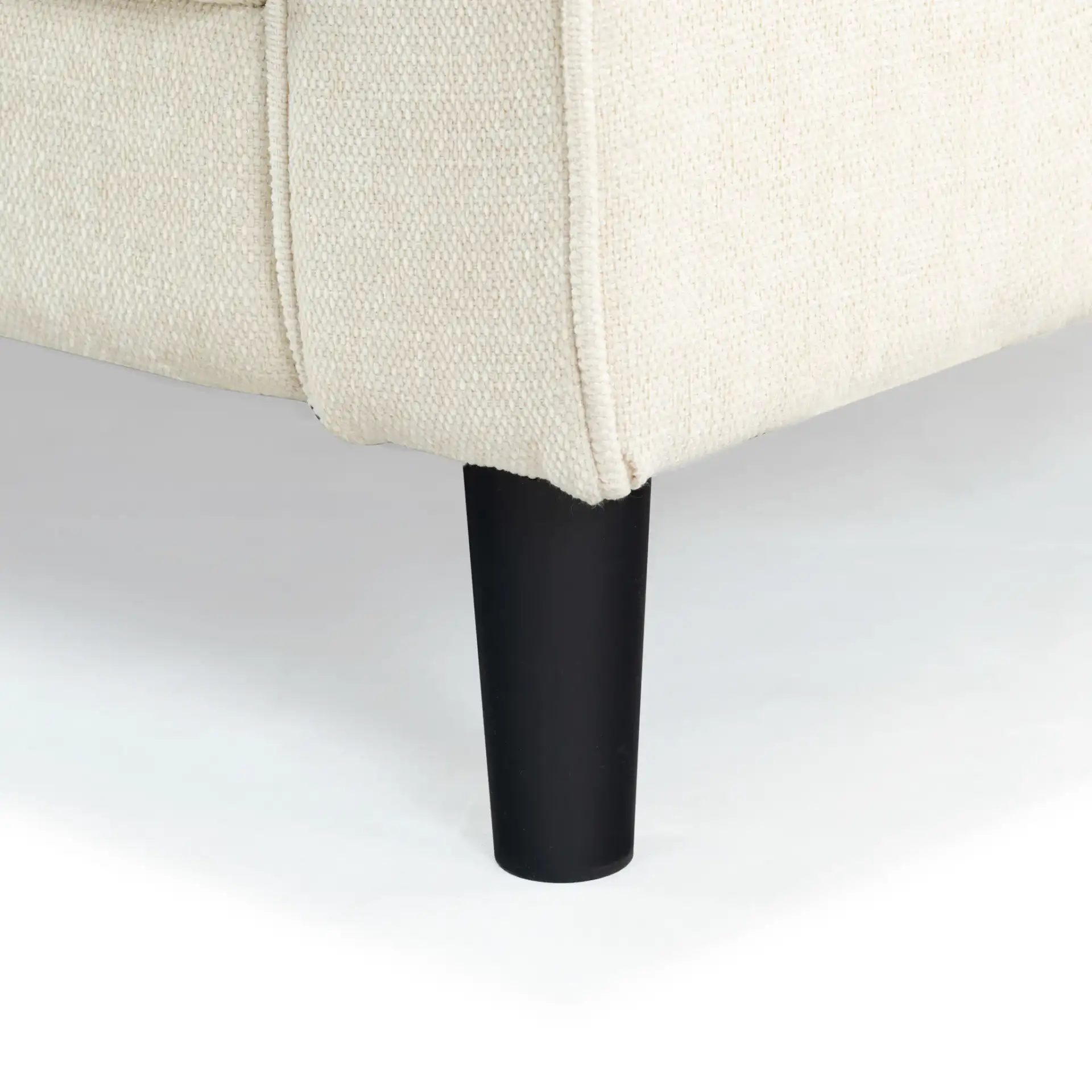 Felicianya Modern Three-Seater Sofa in Light Gray, detail view
