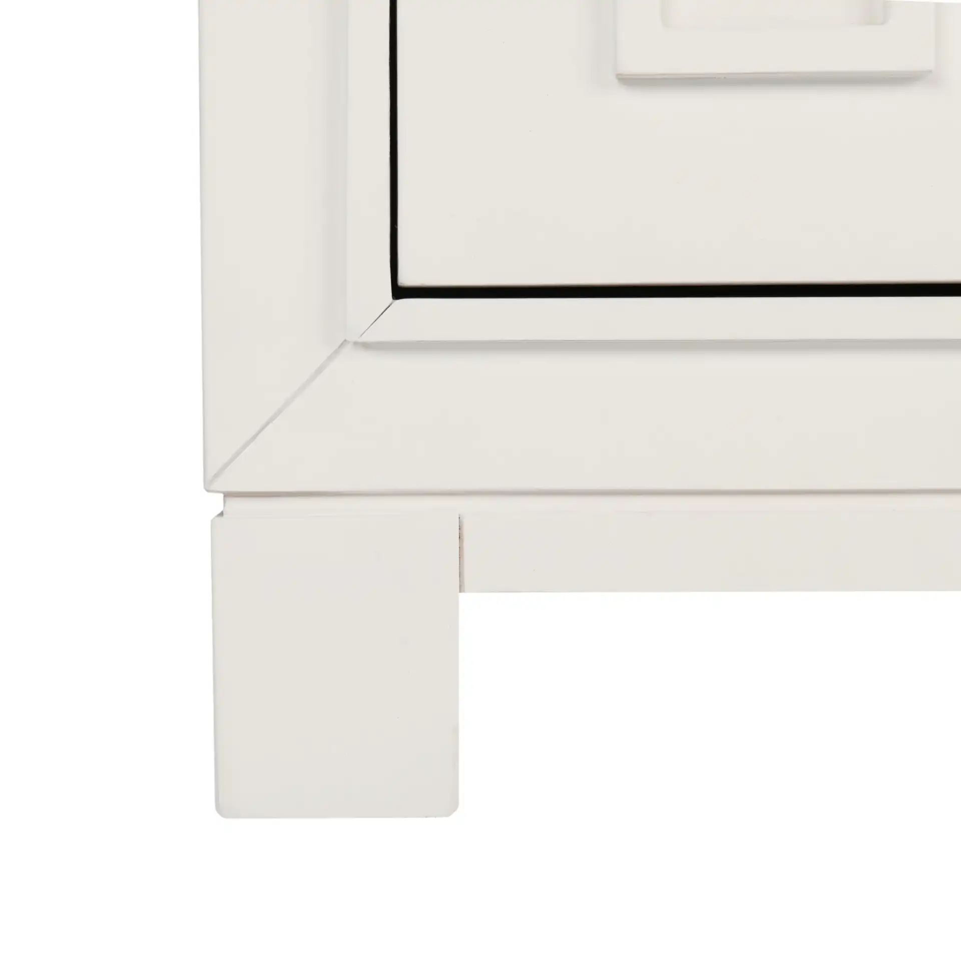Raina Six-Drawer Dresser in Gray / Silver, detail view