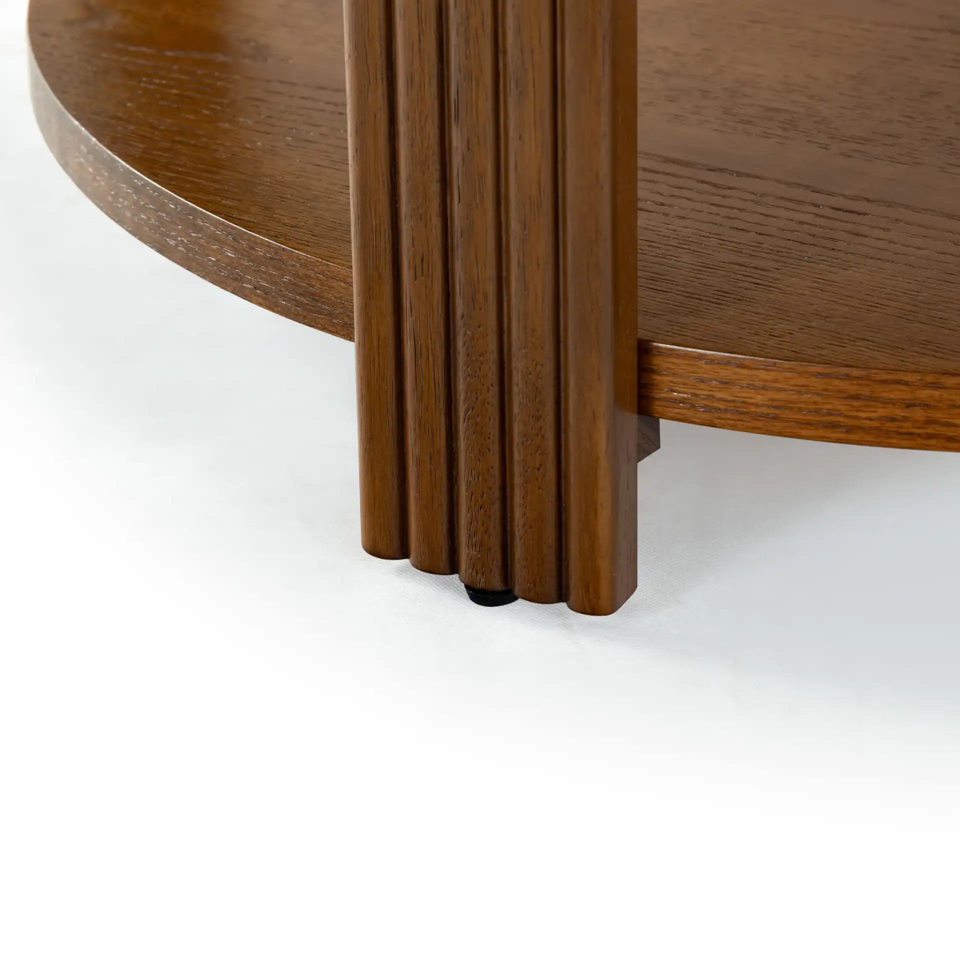 Shelbie Reeded Console Table in Medium Oak / Black in a styled room