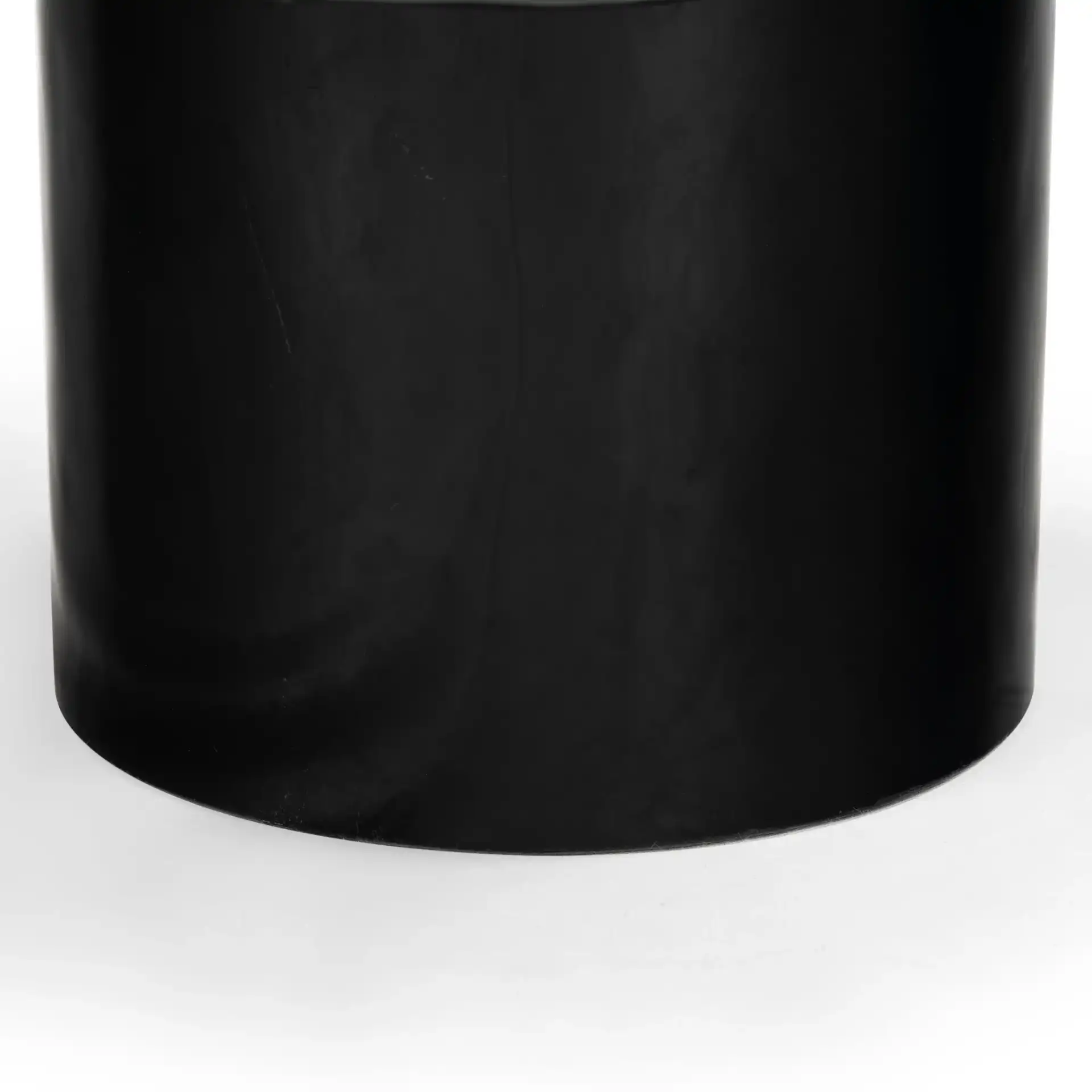 Rhianna Concrete Coffee Table in Black, detail view