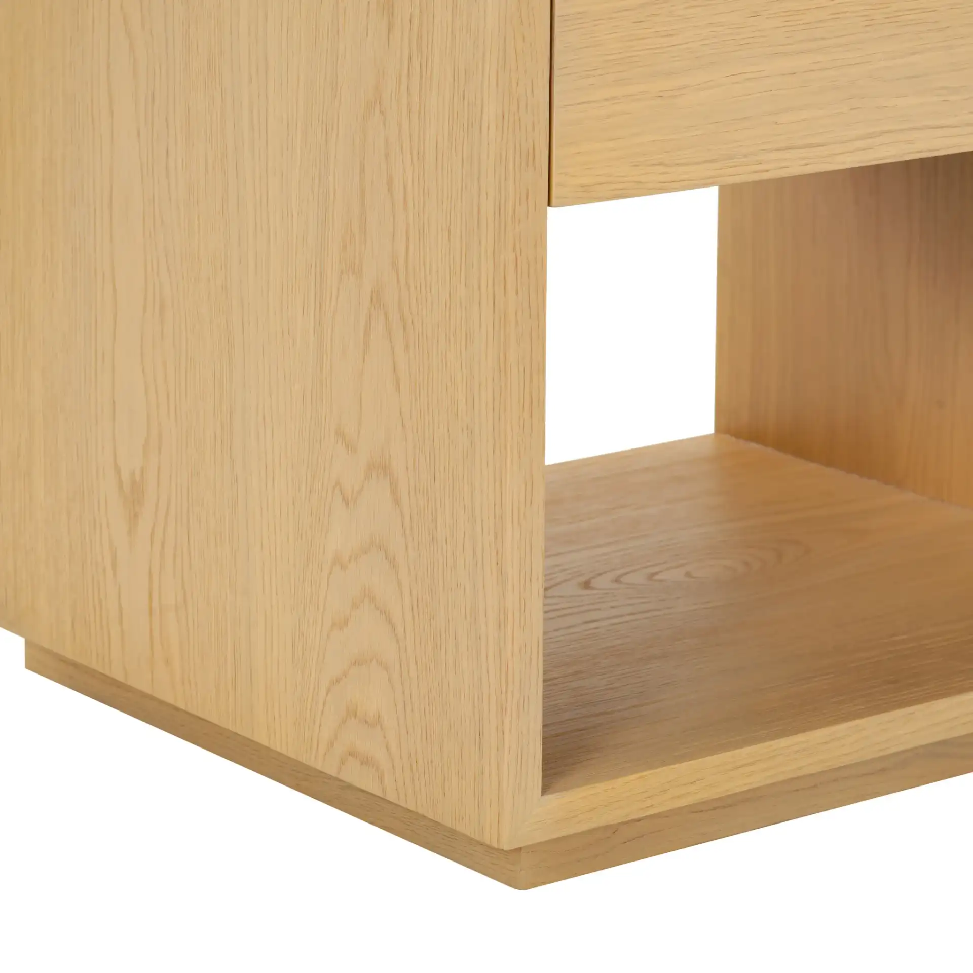Gabribecca One-Drawer Nightstand in Greige Oak, detail view