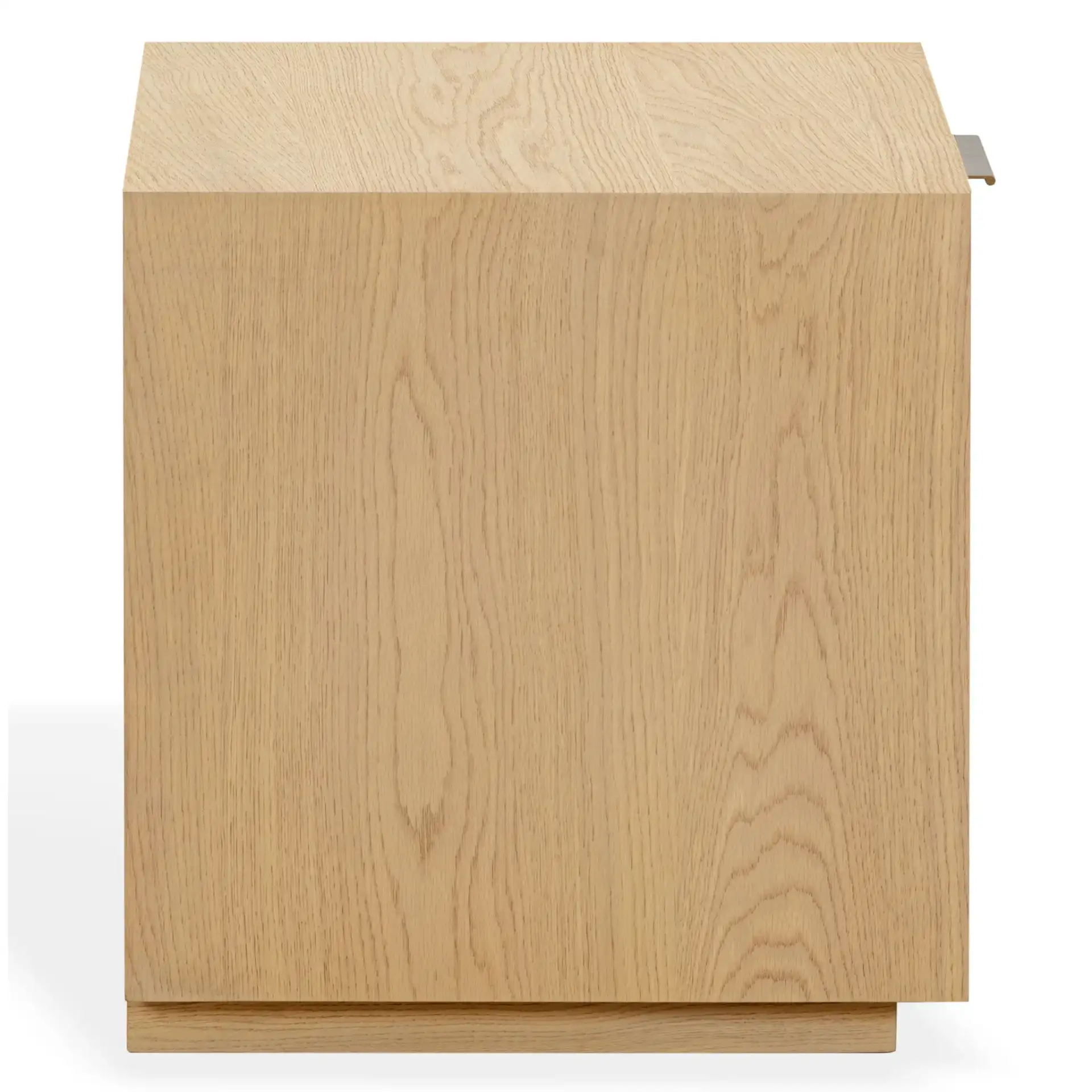 Gabribecca One-Drawer Nightstand in Greige Oak, detail view