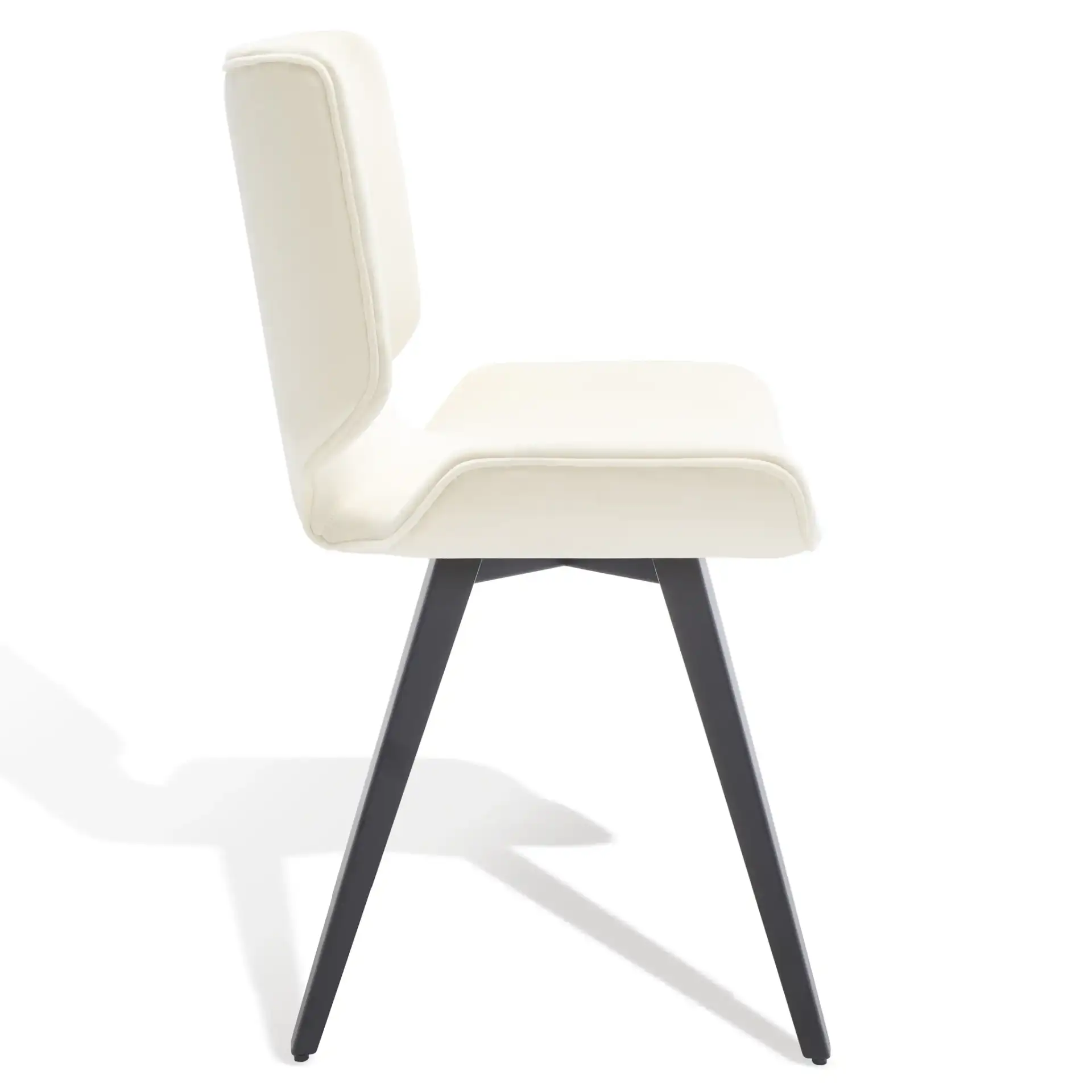 Matty Scandinavian Dining Chair in Cream, detail view