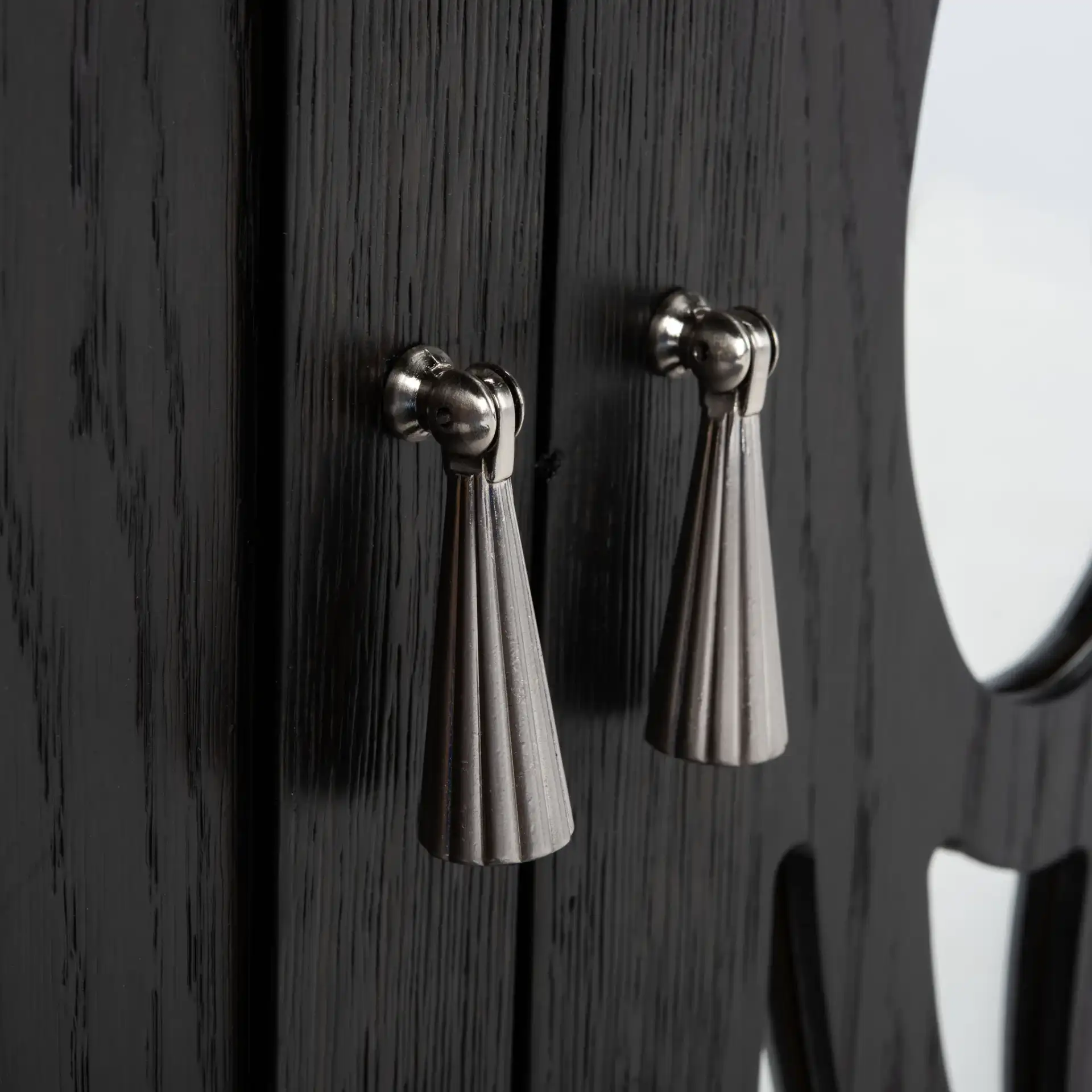 Madeleine Mirrored Sideboard in Black, detail view