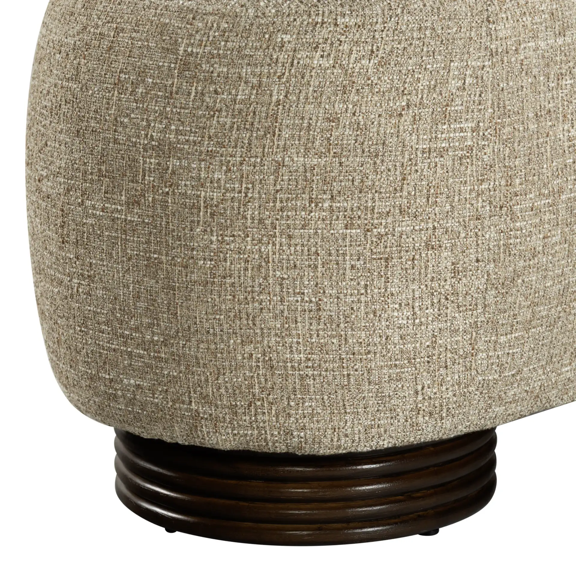 Macibrianna 60" Bench in Brown, detail view