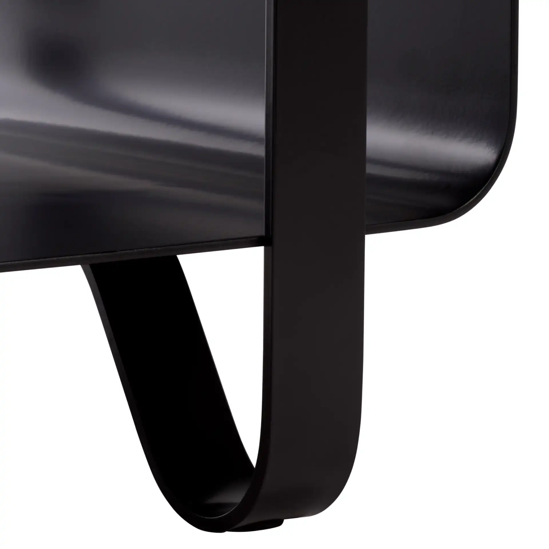Fioretti Metal Bench in Black, detail view