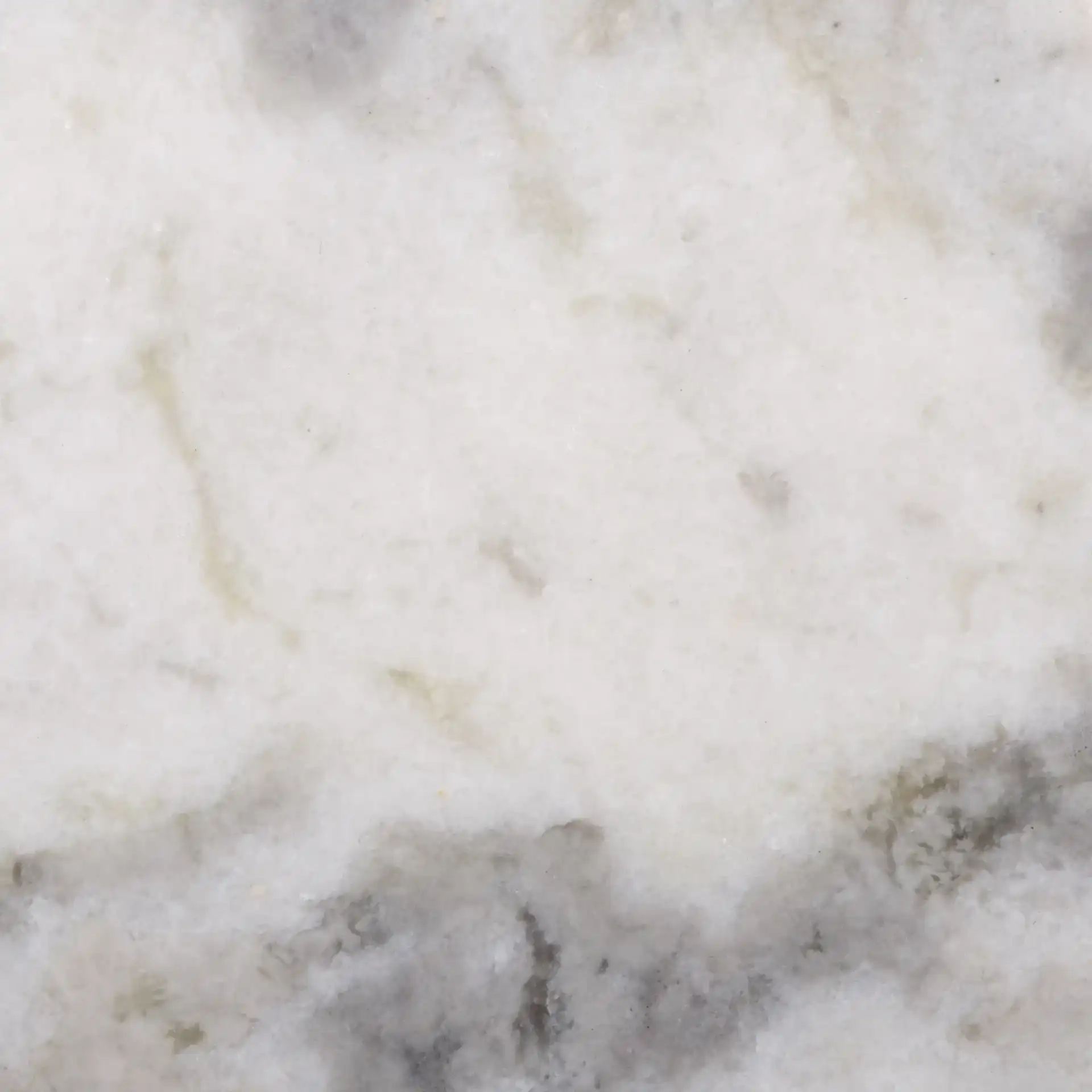 Leahbryanna Triangle Drink Table in White, detail view