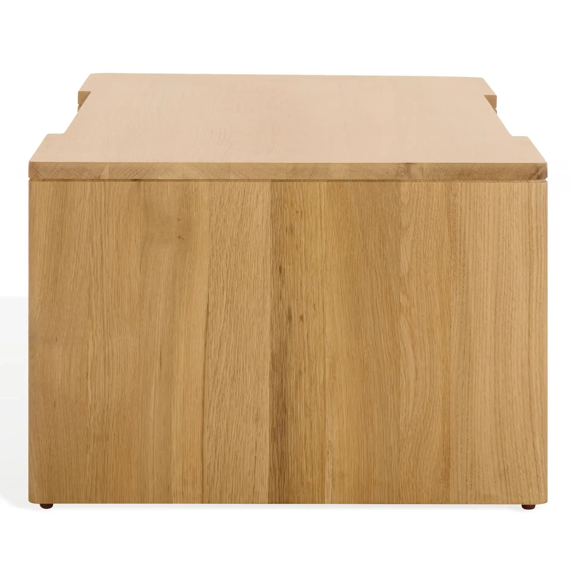 Riverside Oak Wood Coffee Table in Natural Oak, detail view