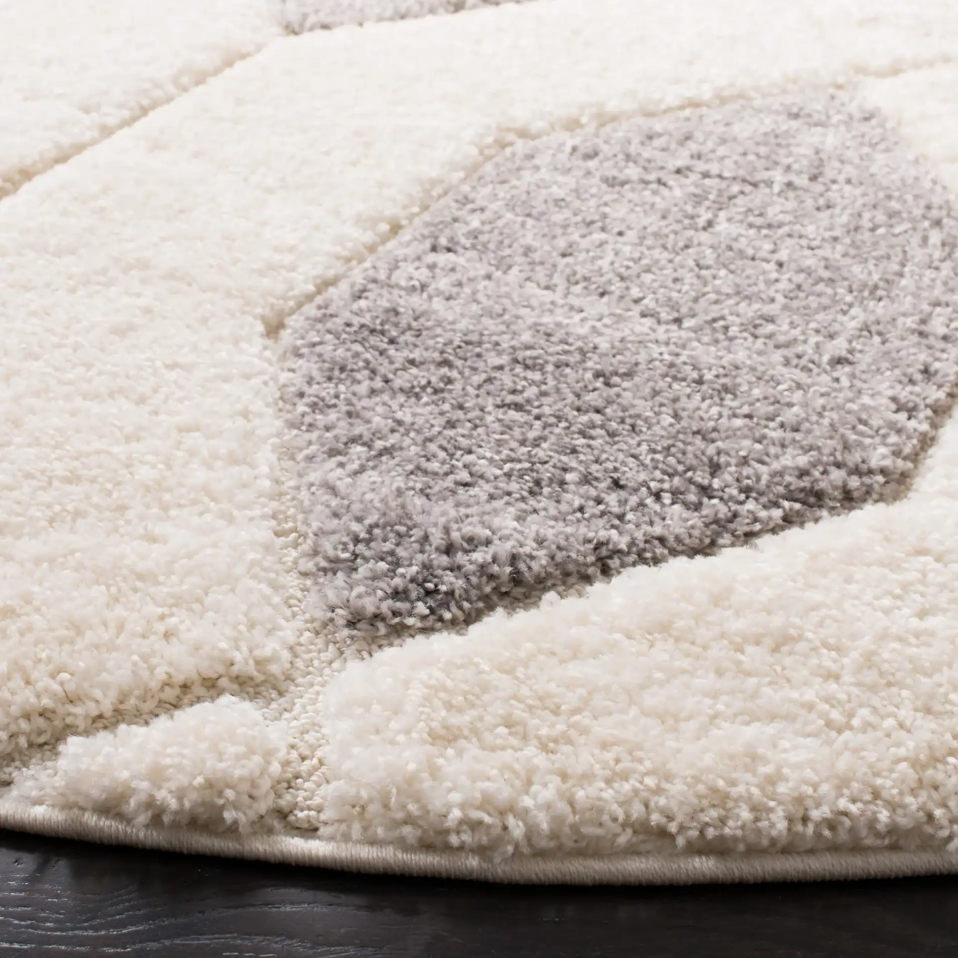 Memphis Diamond Trellis Shag Rug in Gray / Cream in a styled room