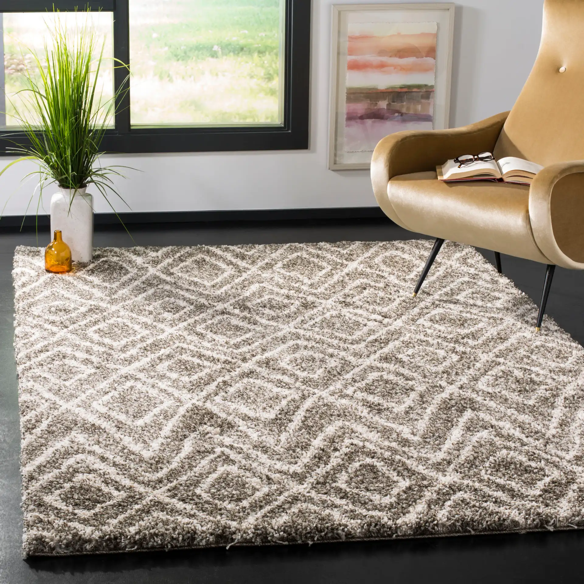 Hudson Nested Diamond Trellis Shag Rug in Gray / Ivory in a styled room