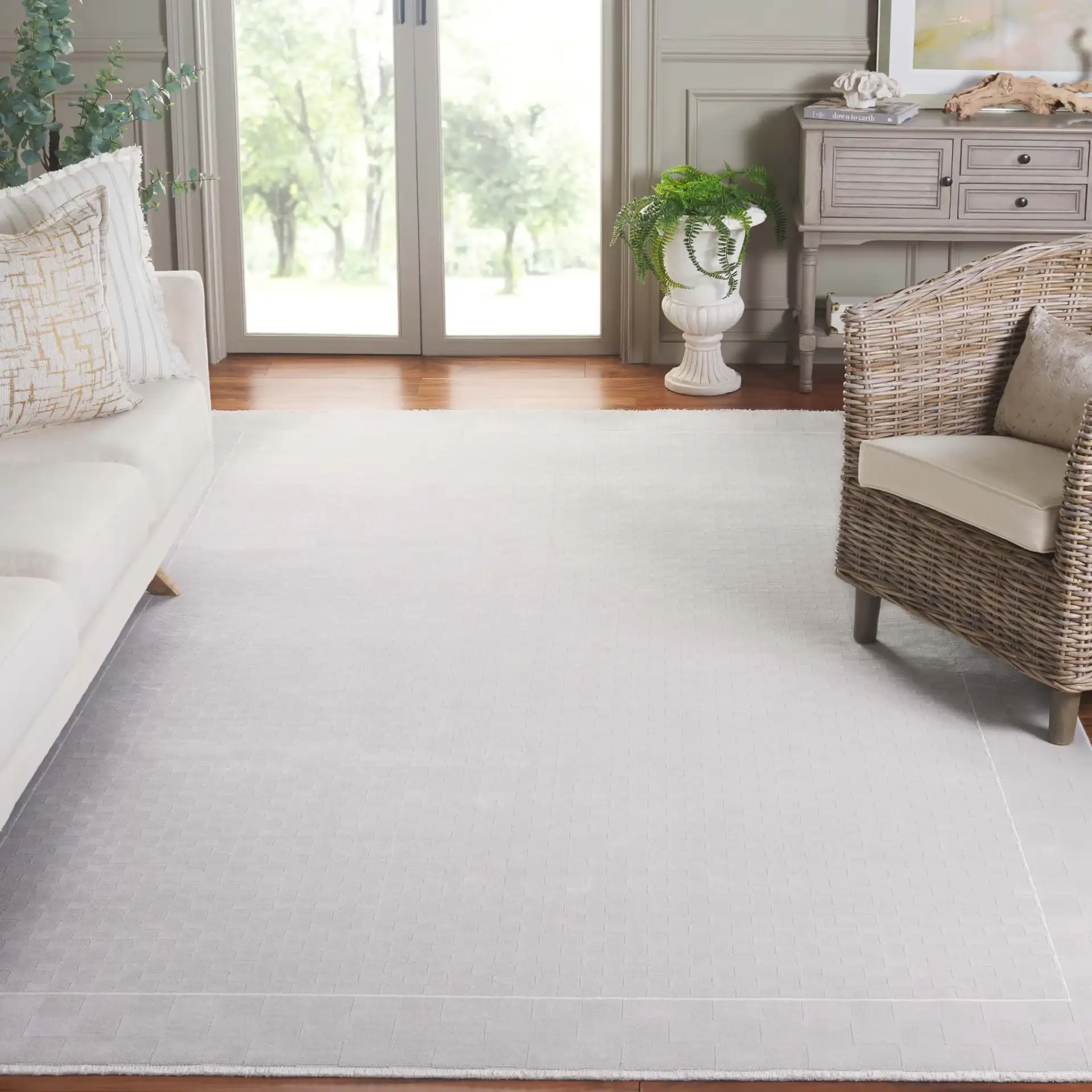 Signature Border Rug in Signature Border Rug in a styled room