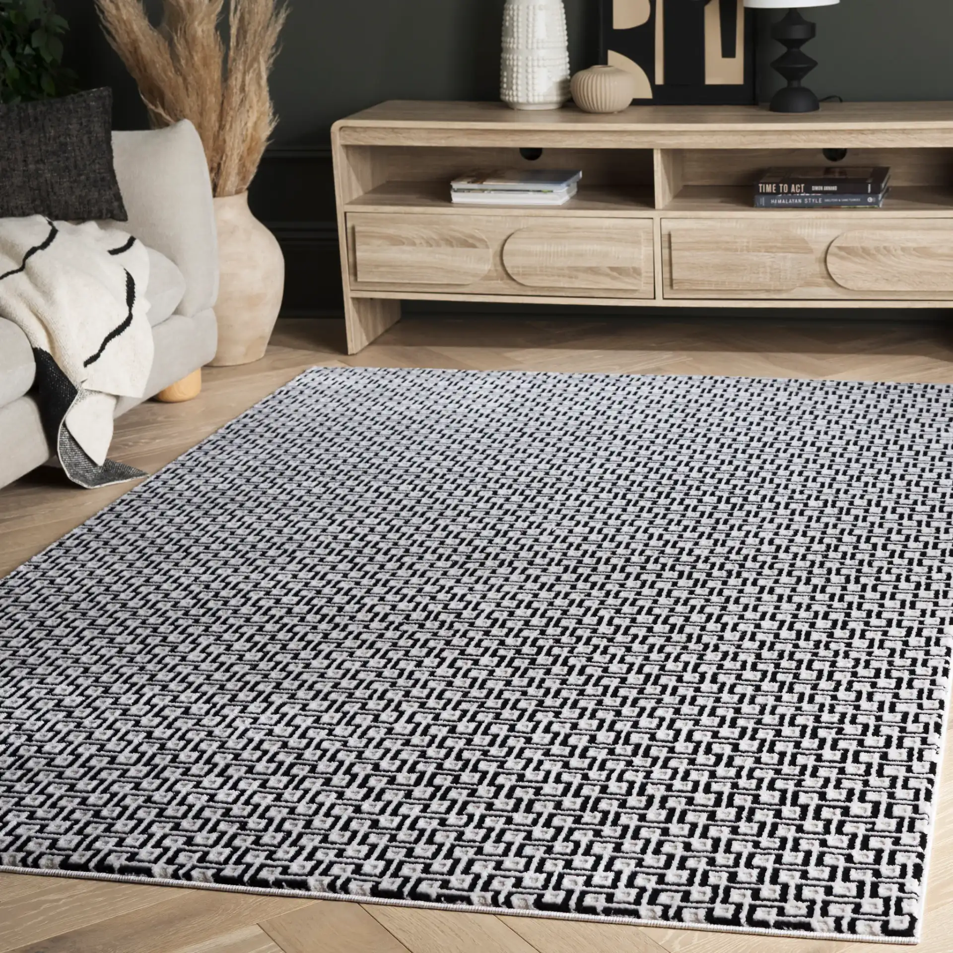 Slate Interlocking Maze Rug in Ivory / Black in a styled room