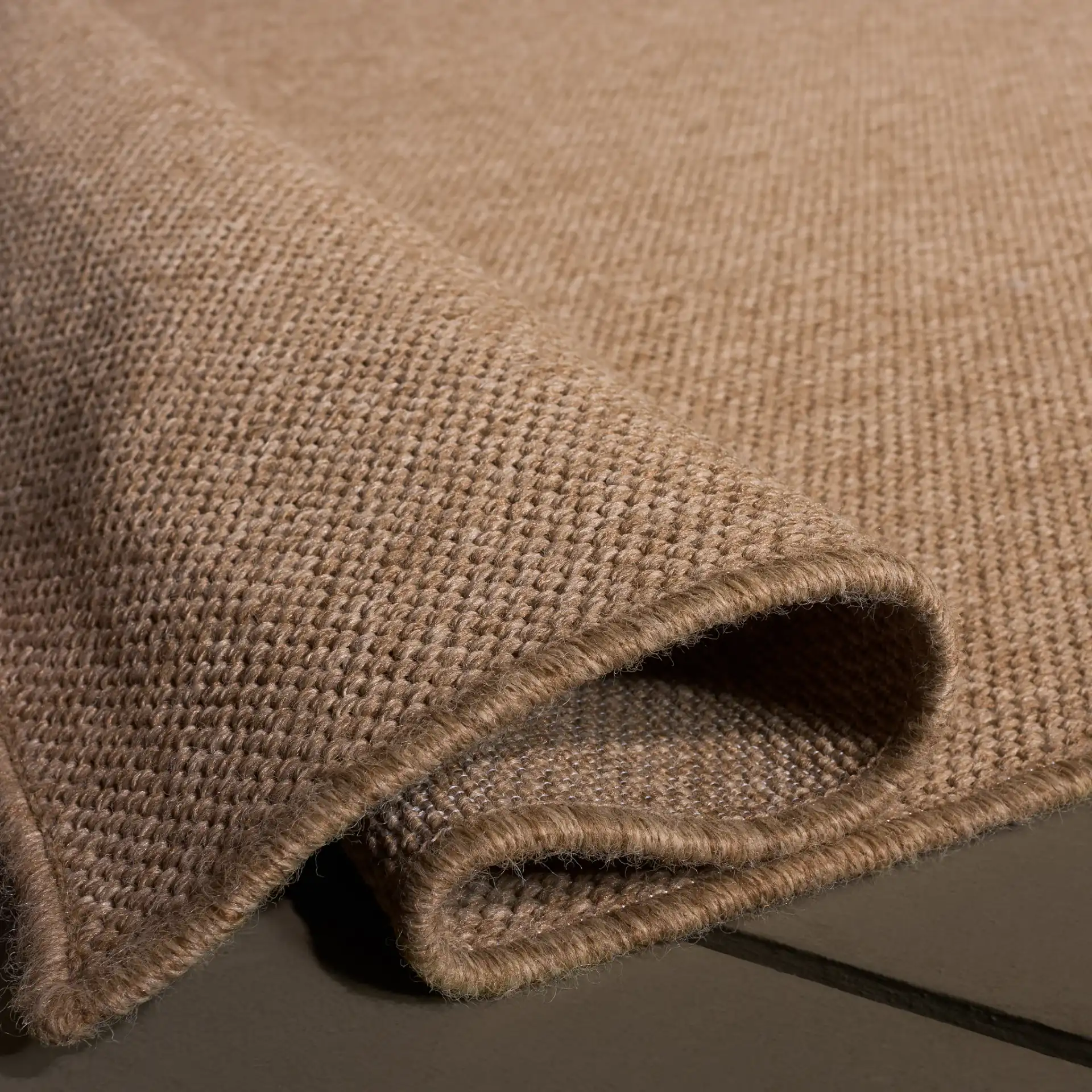 Sisal Performance Solid Rug in Natural in a styled room
