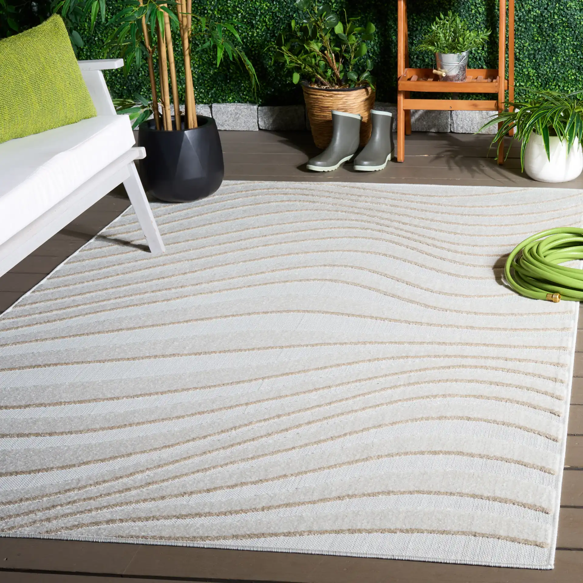 Stella Wave Rug in Ivory / Beige in a styled room