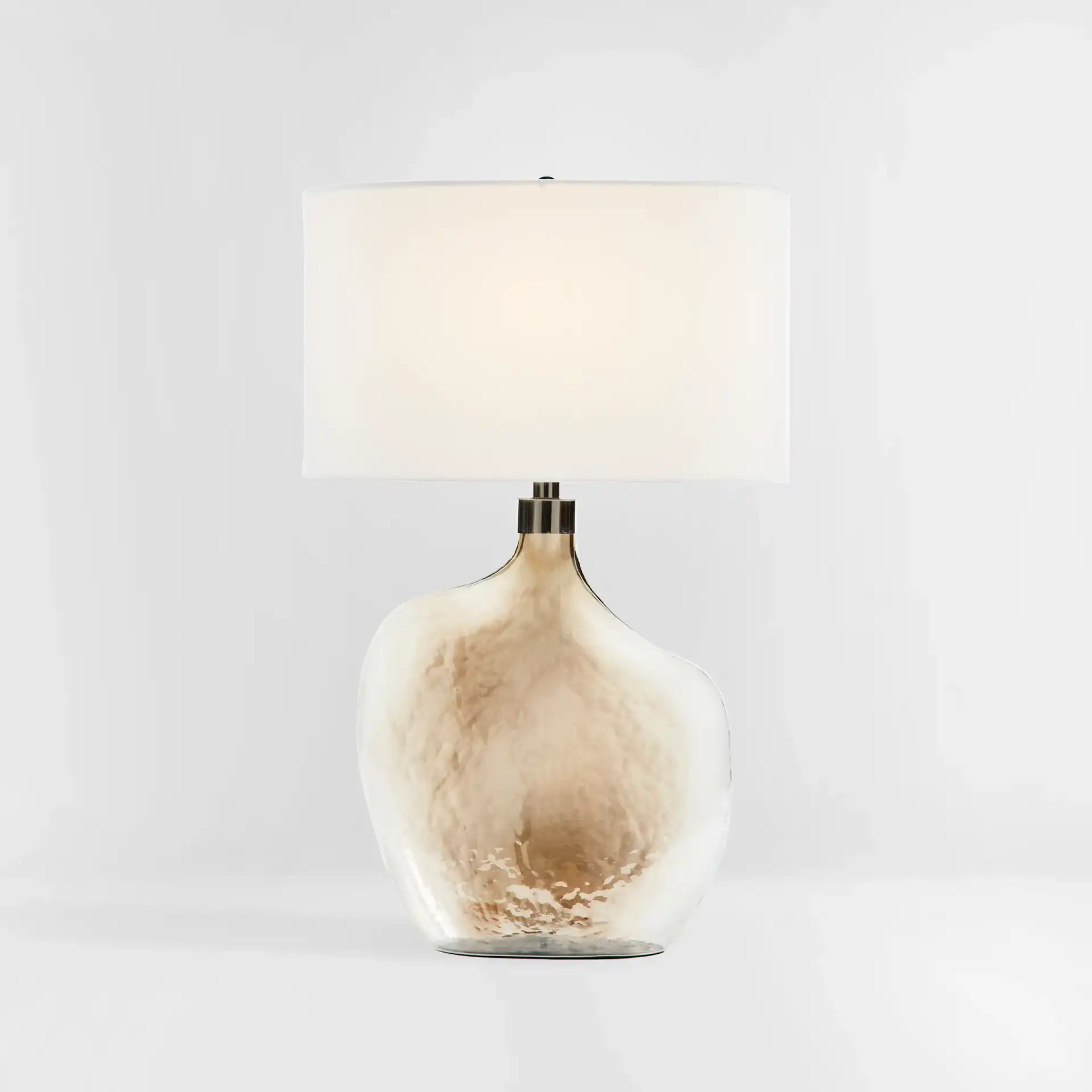 Celensa Table Lamp in Gold, detail view