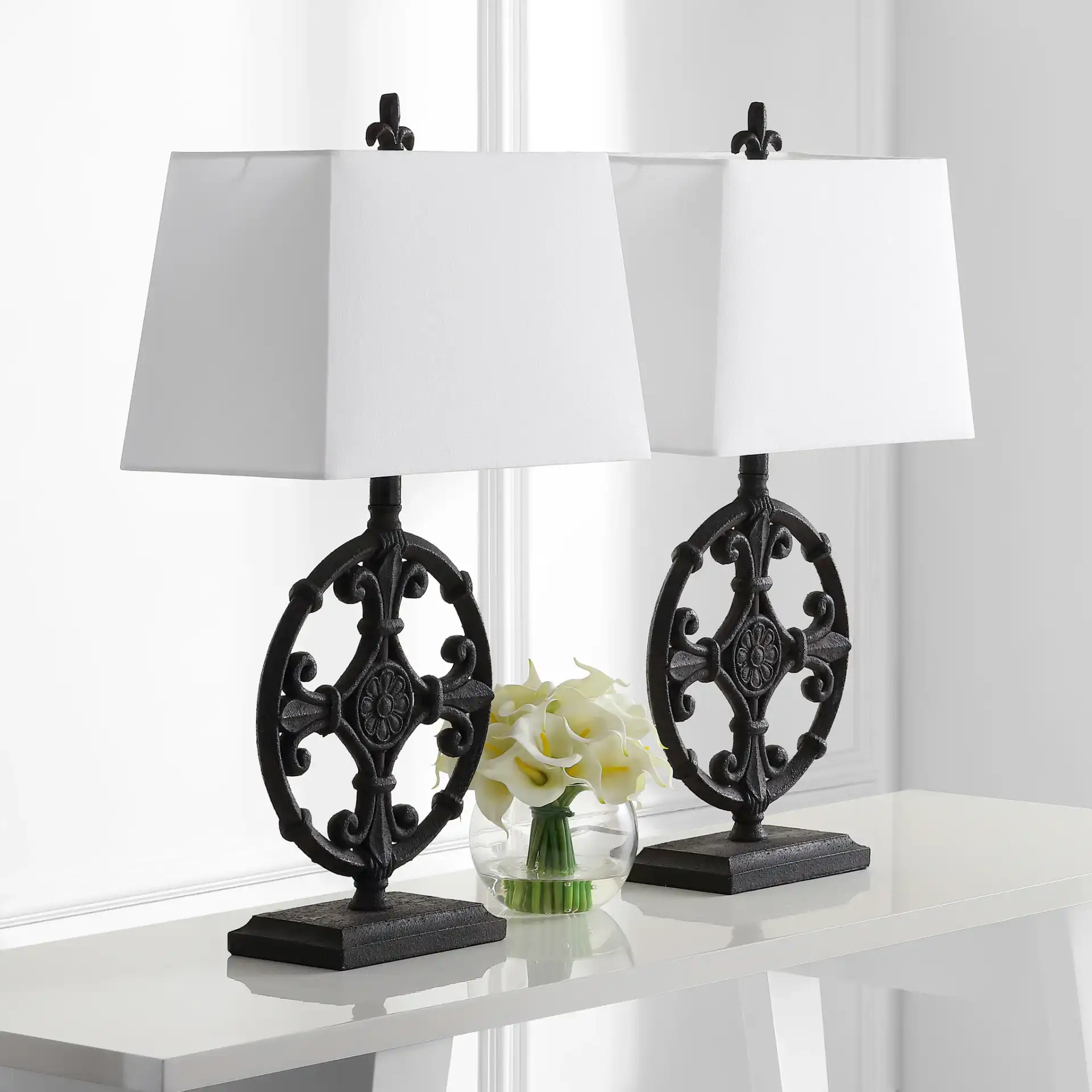 Waylon Table Lamp (Set Of 2) in Black in a styled room
