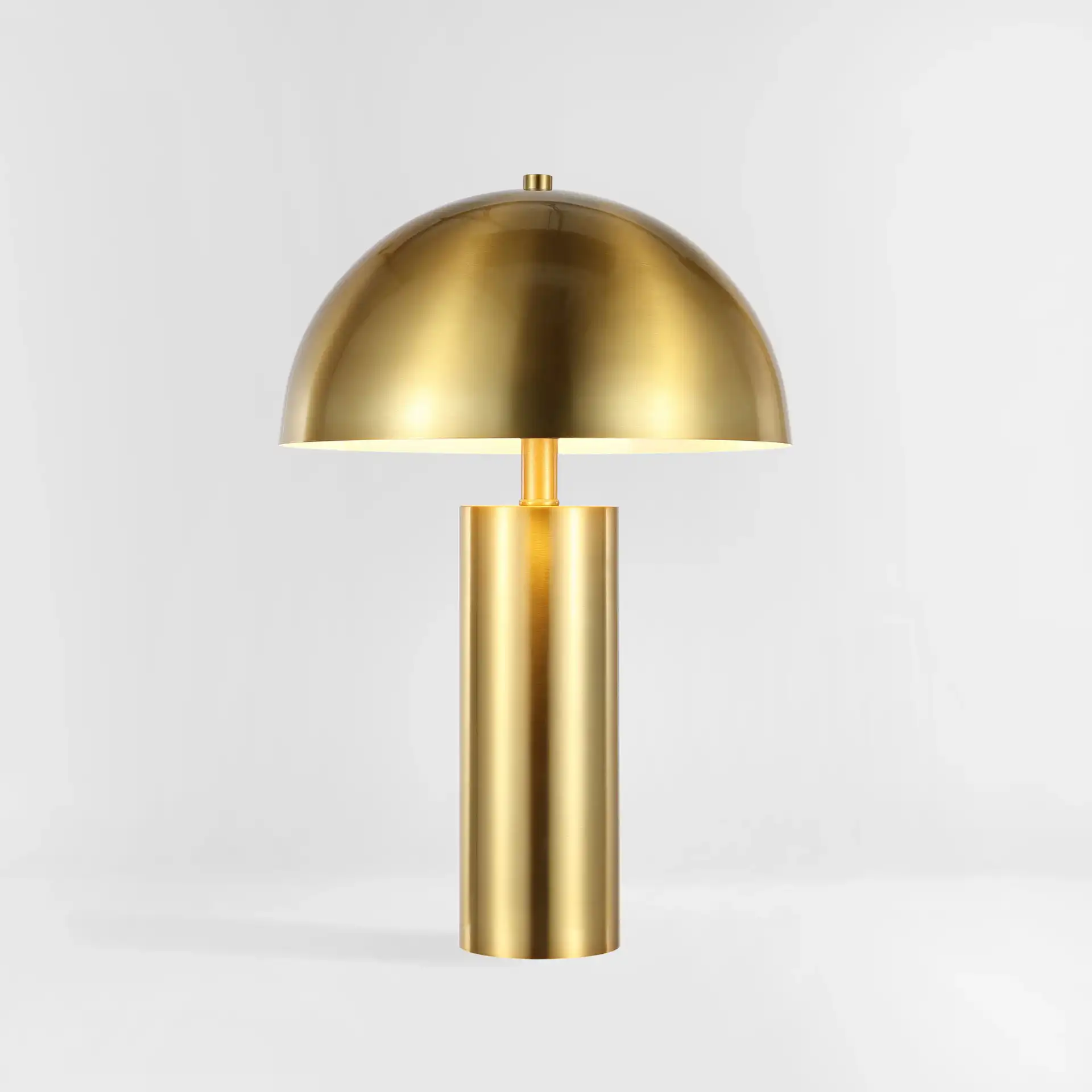 Iria Table Lamp in Gold, detail view