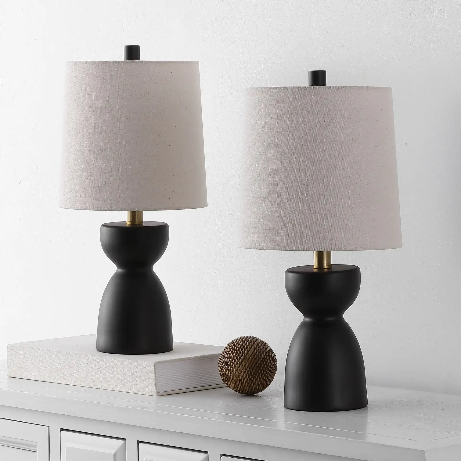 Dunia Table Lamp (Set Of 2) in Chocolate Brown in a styled room