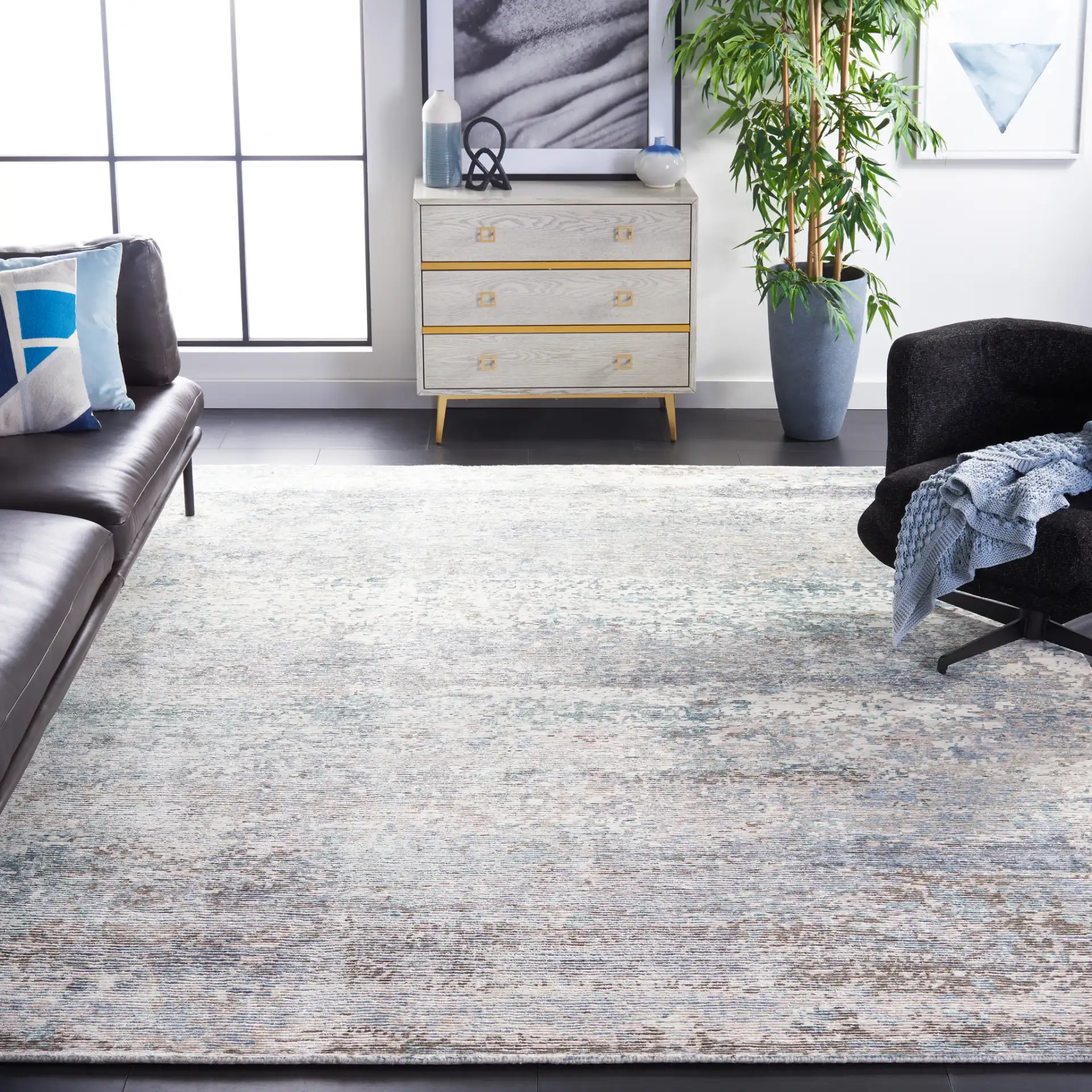 Tiffany Striated Abstract Hand-Knotted Rug in Silver / Blue in a styled room