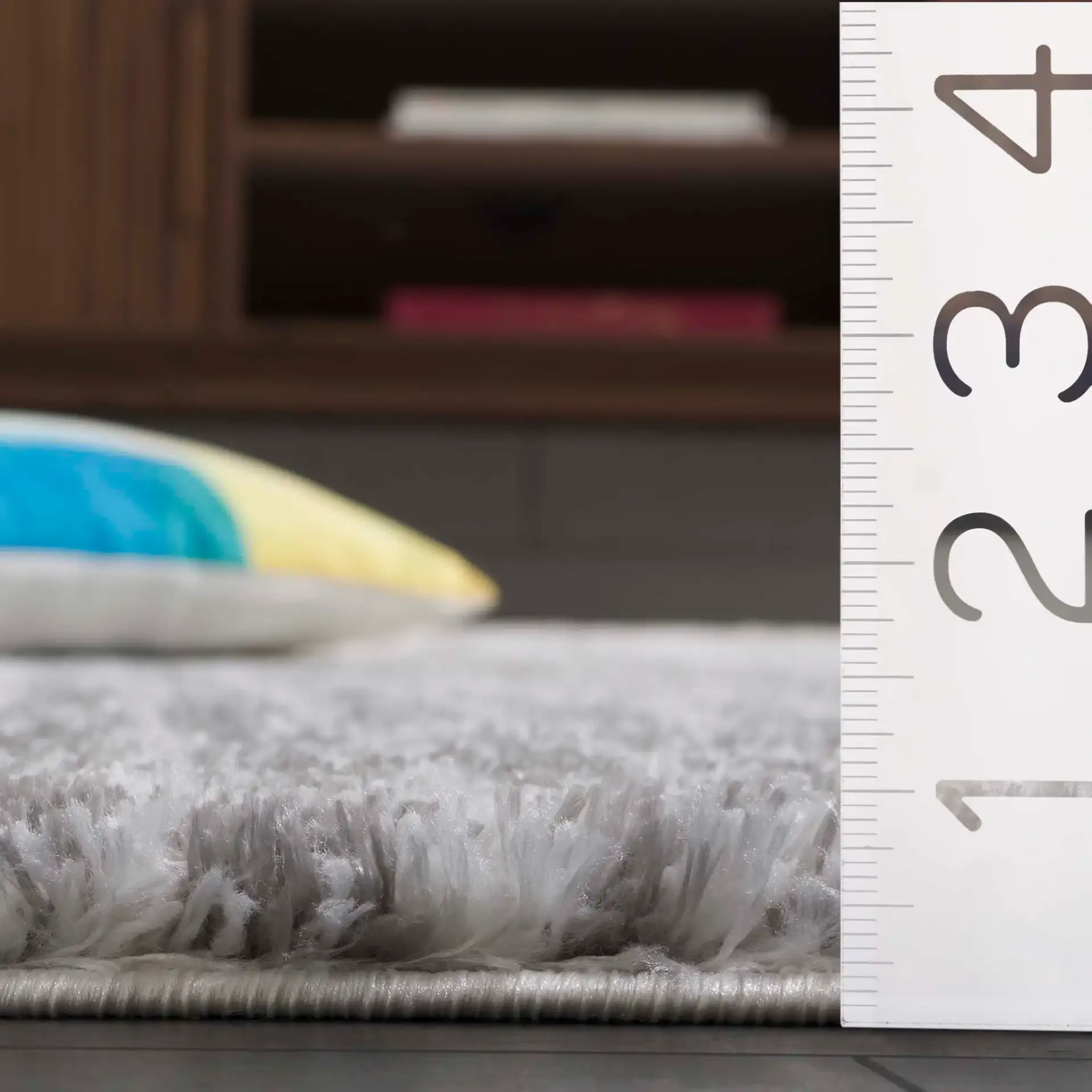 Tahoe Grid Shag Rug in Ivory / Gray in a styled room