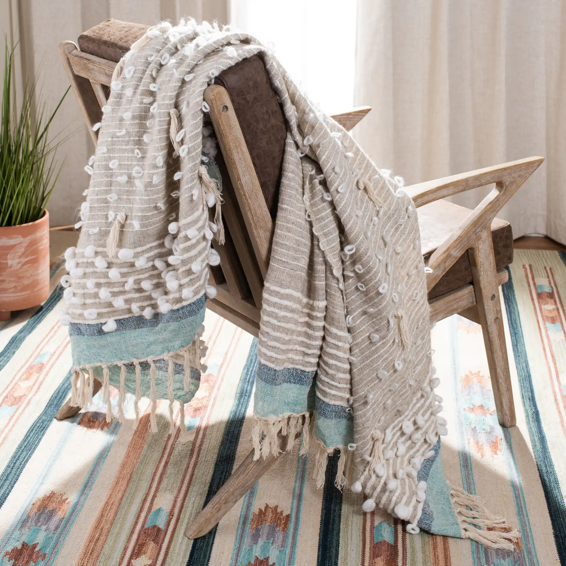 Popper Throw in Assorted, detail view