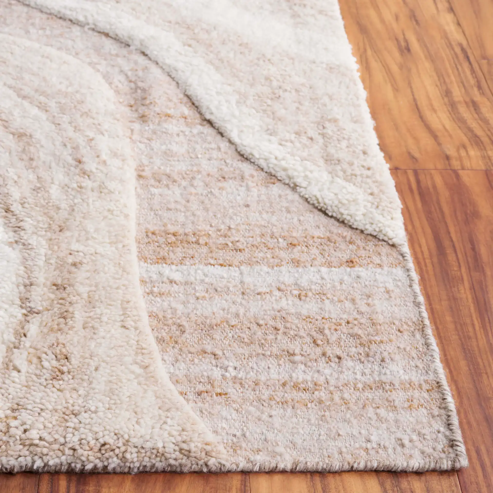 Vermont Wave Rug in Ivory in a styled room