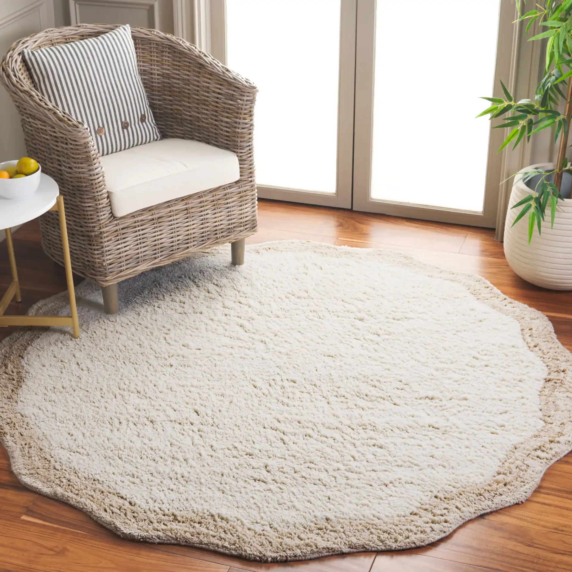 Vermont Scalloped Border Shag Wool Rug in Ivory in a styled room