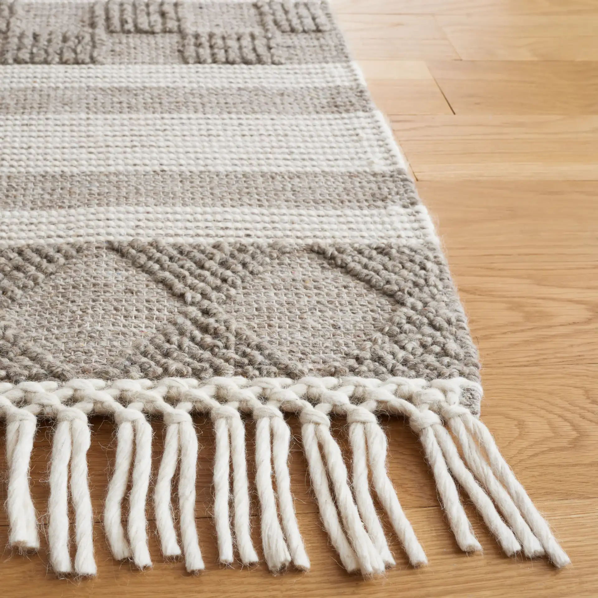 Vermont Kaden Banded Geometric Hand-Loomed Wool Rug in Ivory / Brown in a styled room