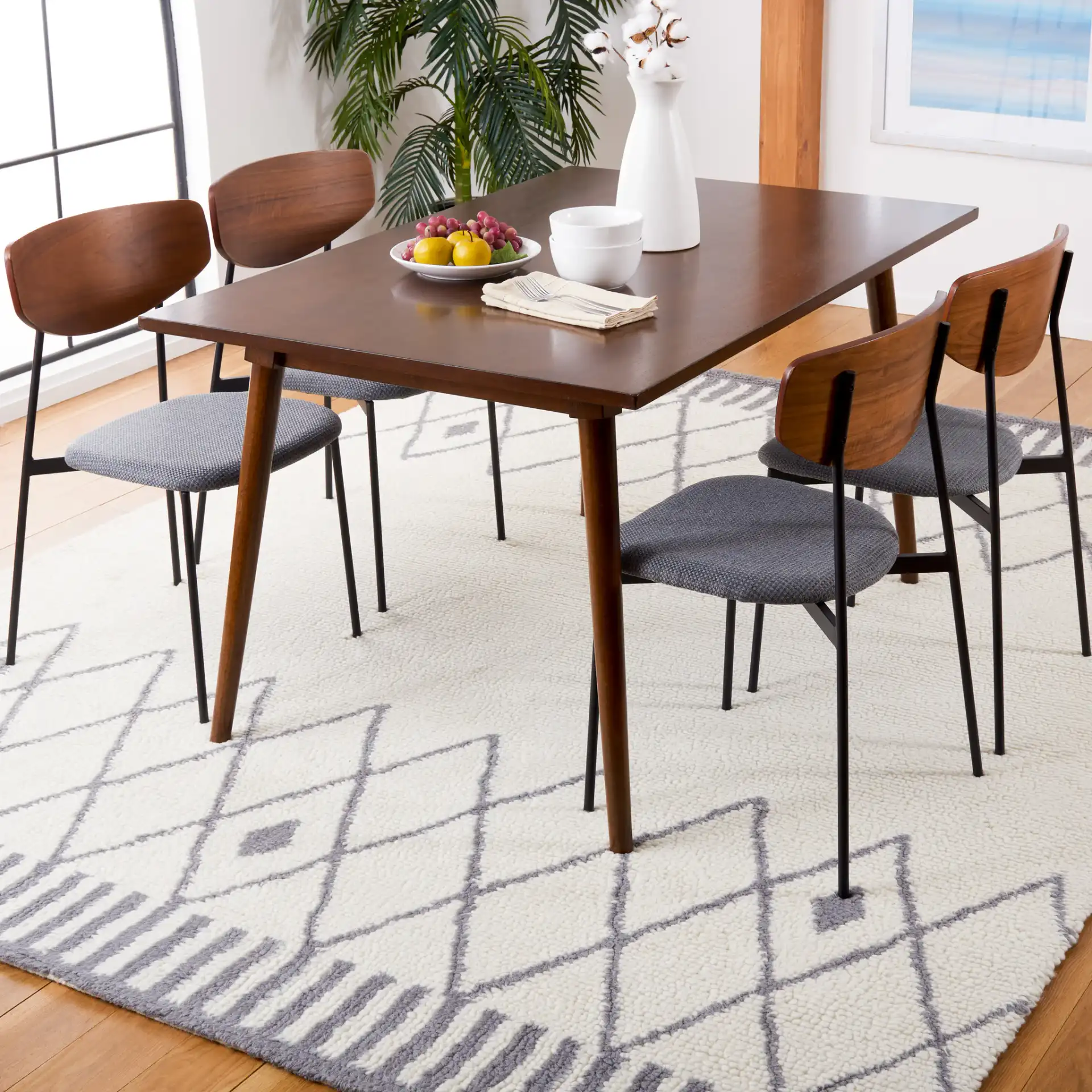 Vermont Moroccan Diamond Trellis Hand-Tufted Wool Rug in Ivory / Gray in a styled room