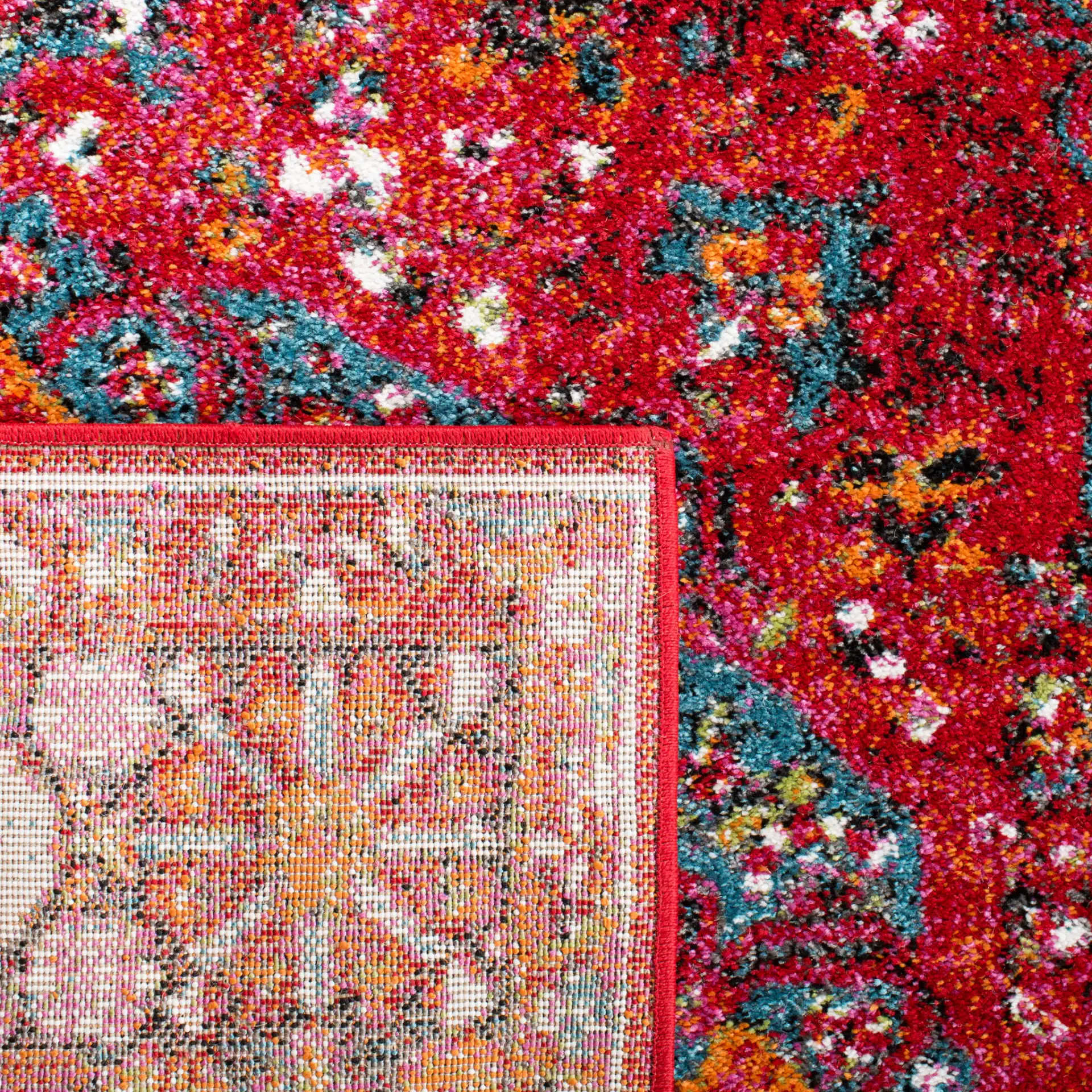 Vintage Hamadan Floral Arabesque Medallion Rug in Red / Multicolor in a styled room