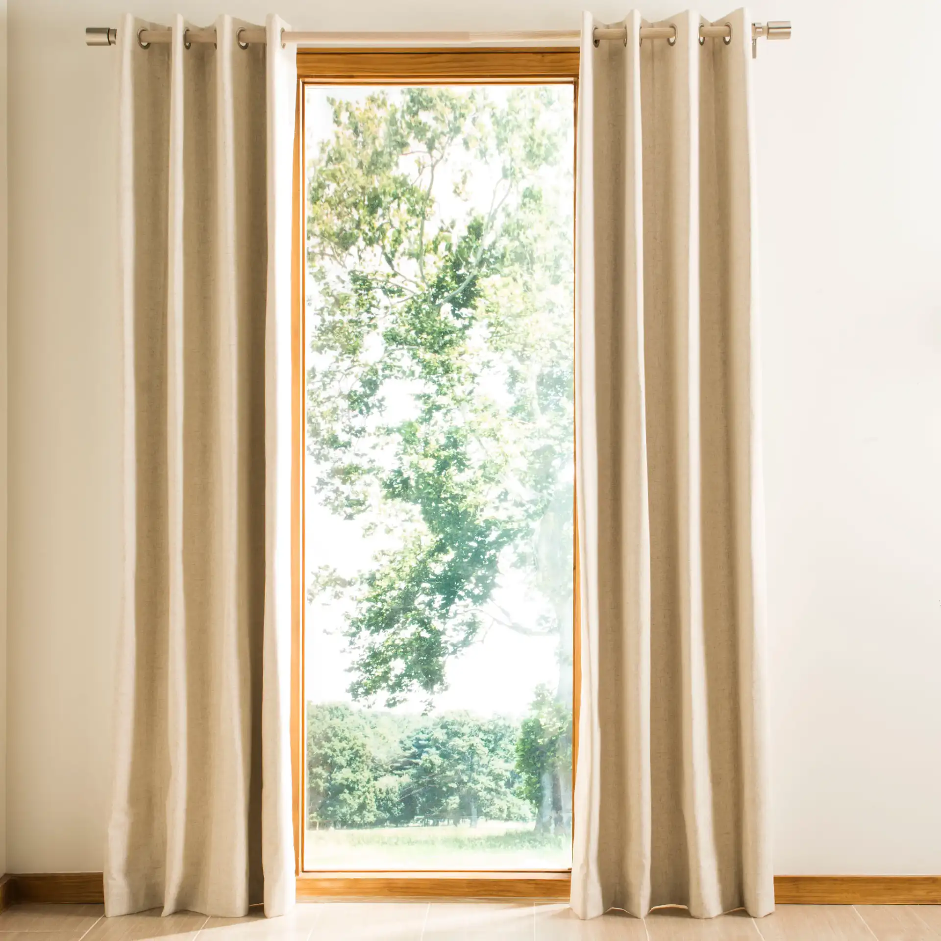 Nealonia Window Panel in Beige, detail view
