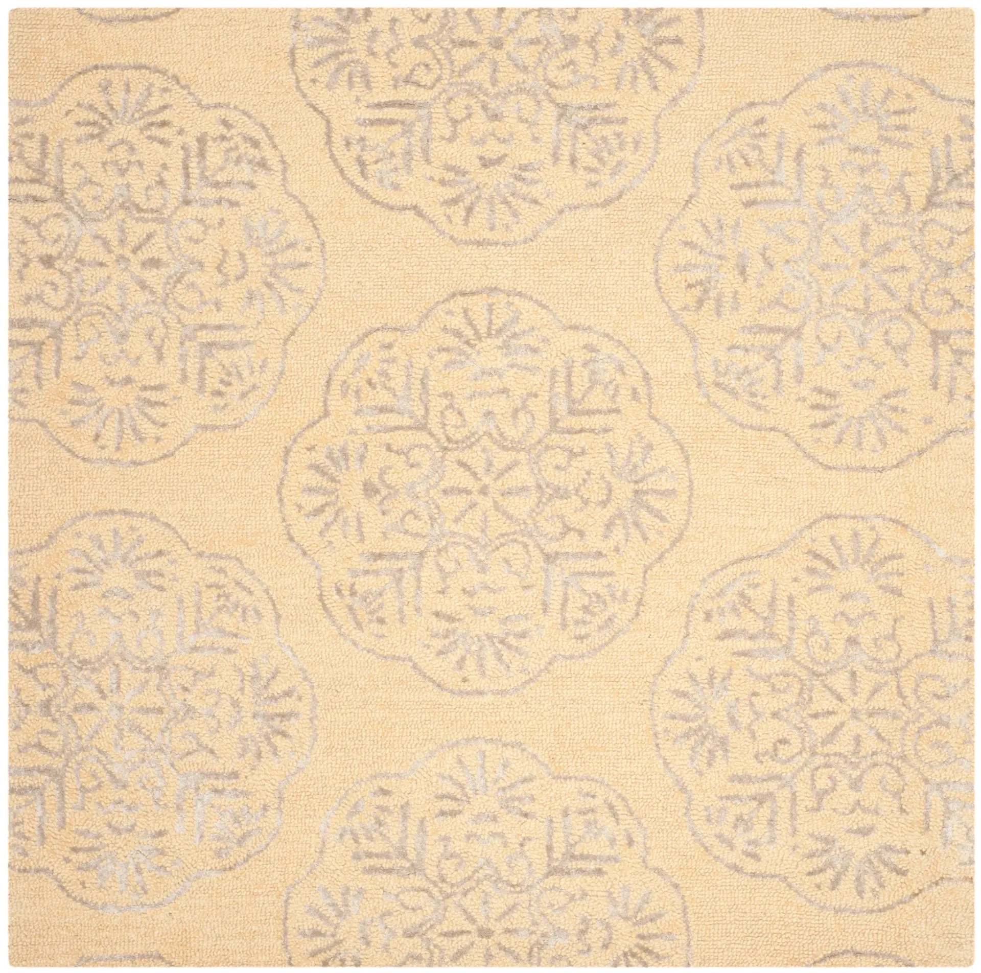 Bella Scalloped Medallion Hand-Tufted Wool Rug