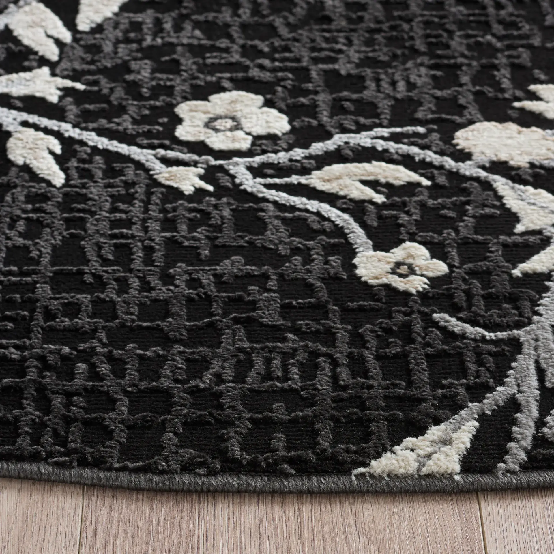 Cameron Transitional Floral Vine Rug