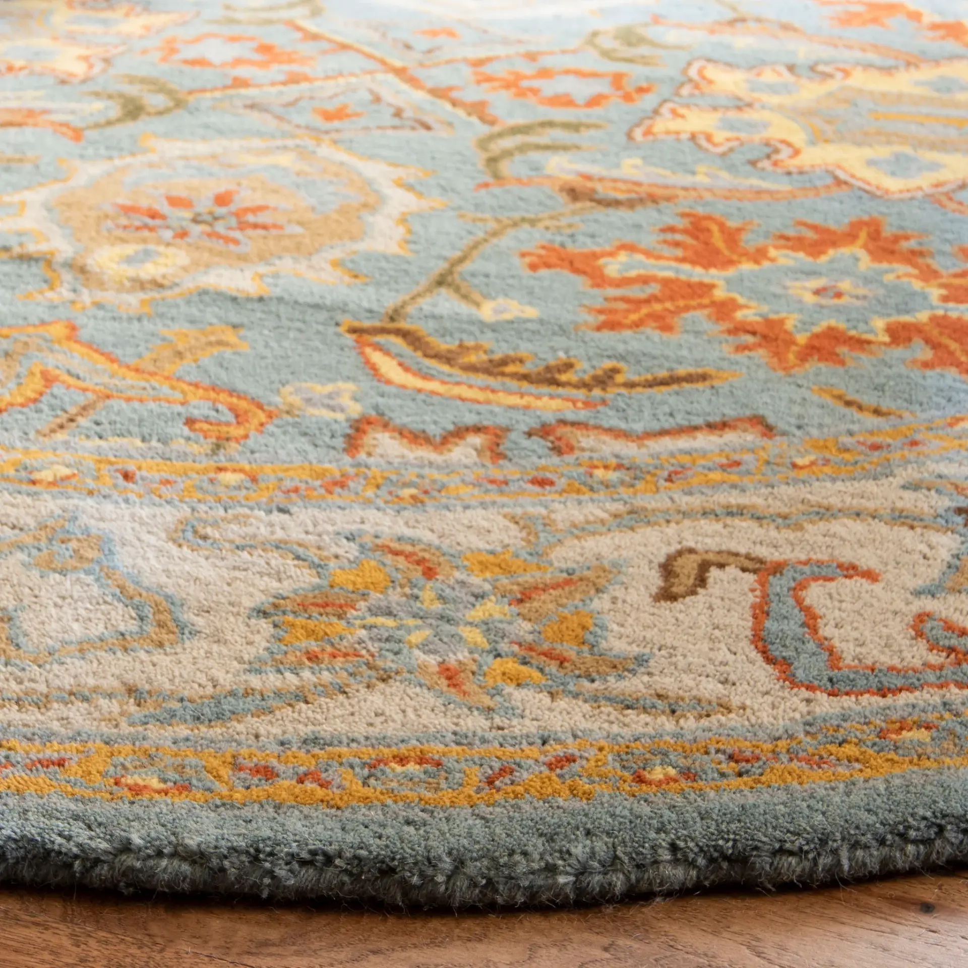 Heritage Floral Medallion Hand-Tufted Wool Rug