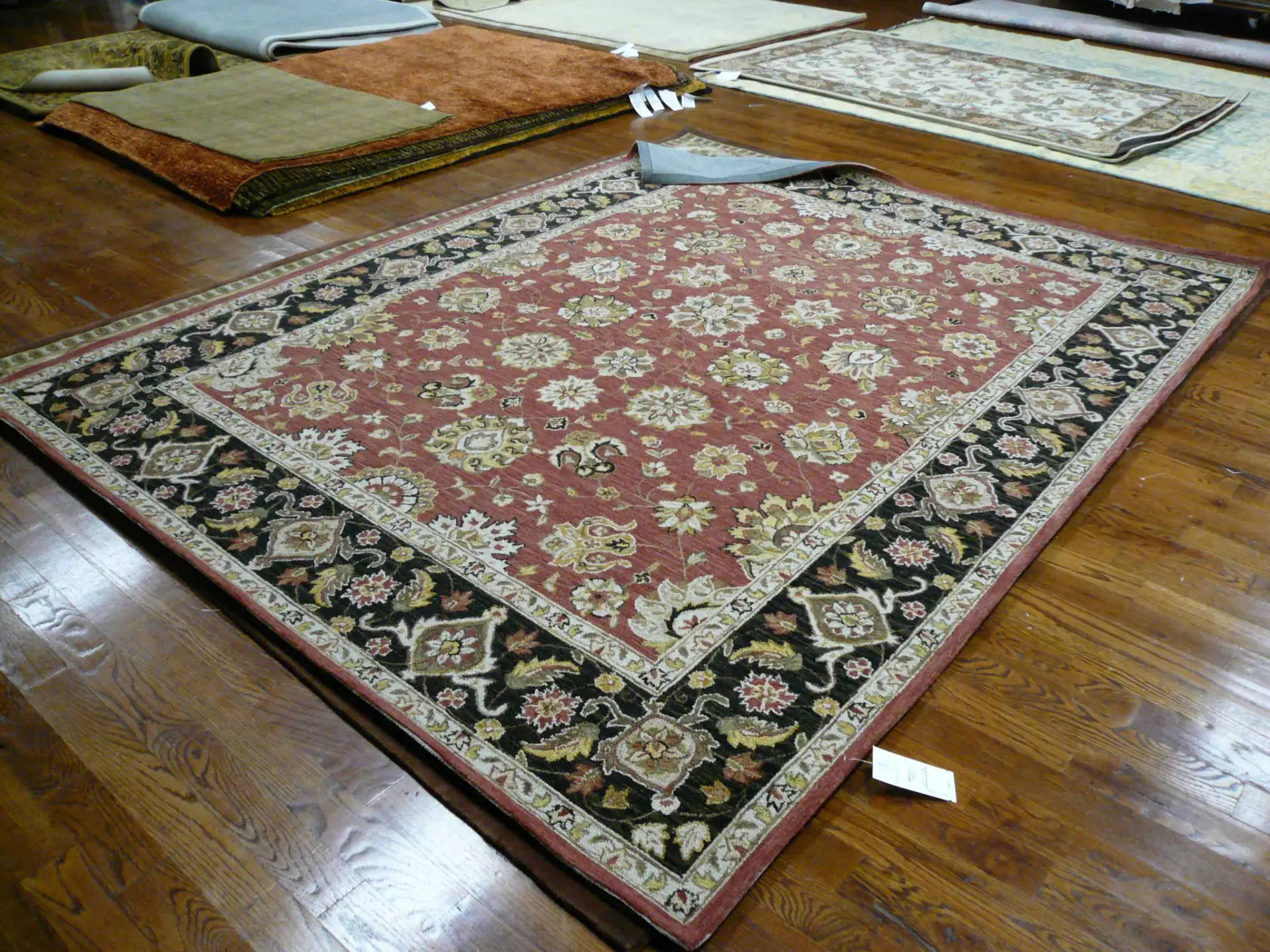 Chelsea Oval Floral Bordered Hand-Hooked Wool Rug