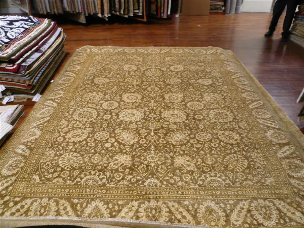 Heirloom Floral Hand-Knotted Wool Rug