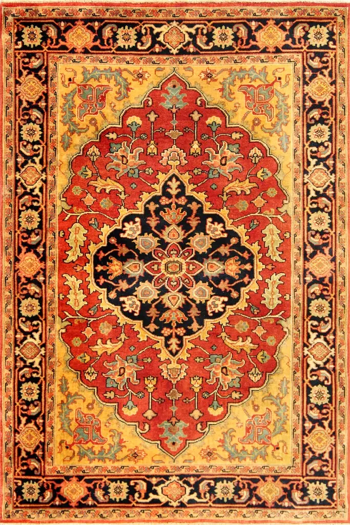 Heriz Medallion Bordered Hand-Knotted Wool Rug