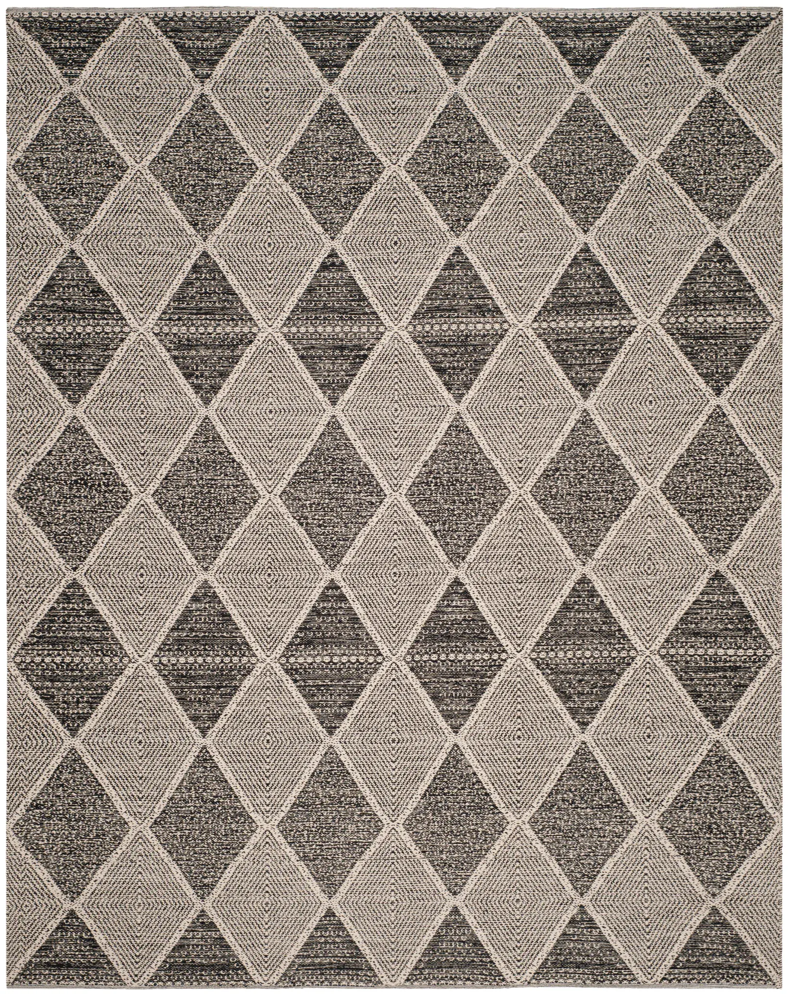 Montauk Elongated Diamond Hand-Woven Cotton Rug