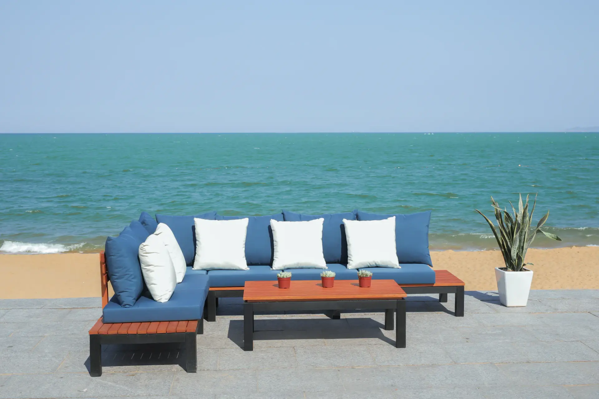 Fristal Three-Piece Living Set