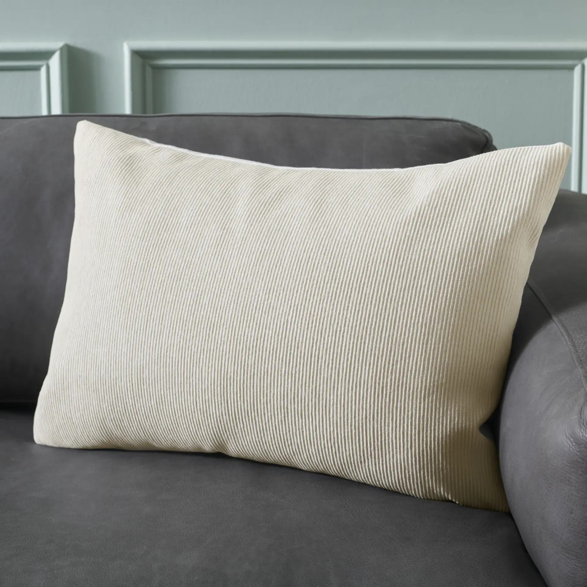 Airie Lumbar Pillow