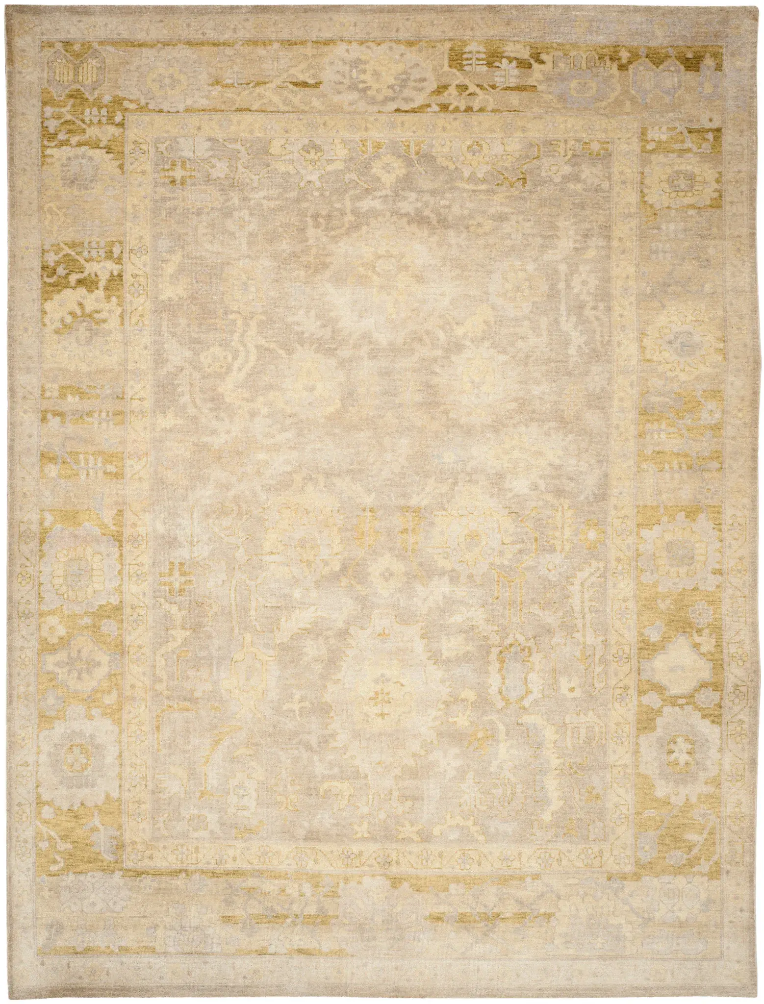 Sultanabad Traditional Medallion Hand-Knotted Wool Rug